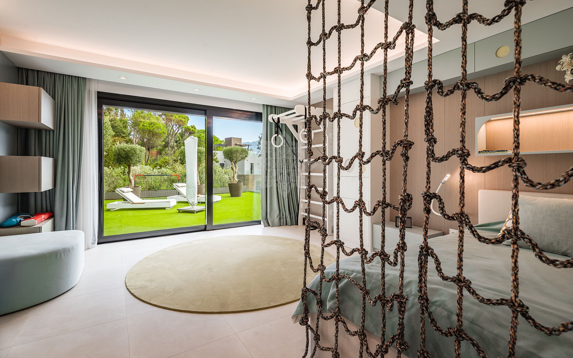 Villa in El Madroñal, Benahavis