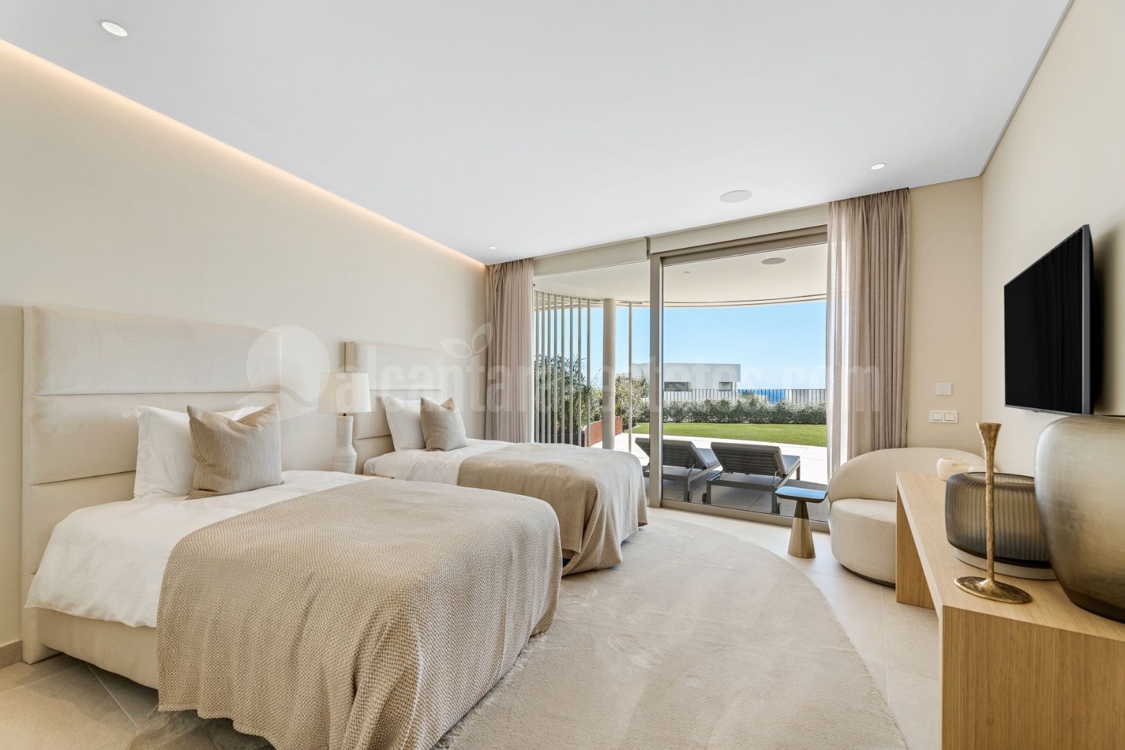 Ground Floor Apartment in The View Marbella, Benahavis