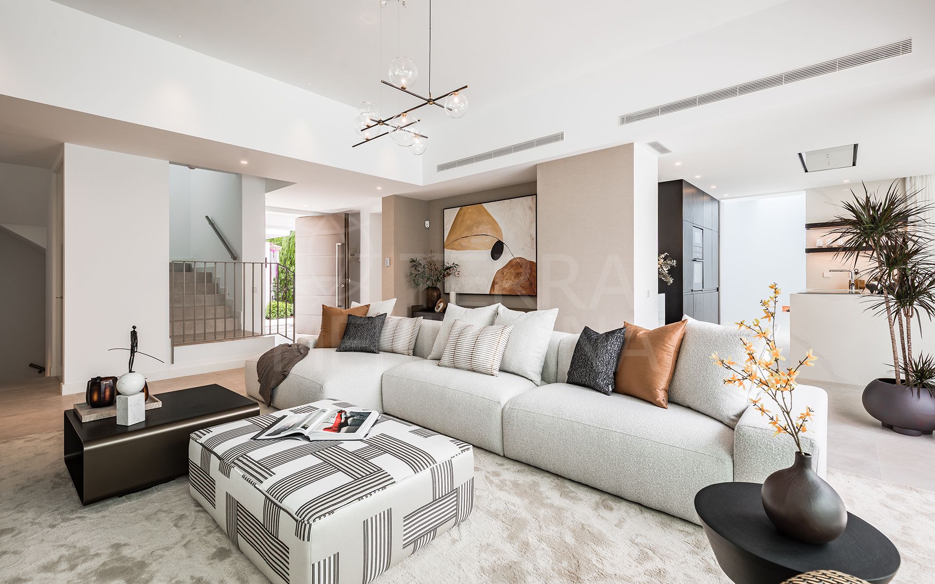 Villa in El Paraiso, Estepona