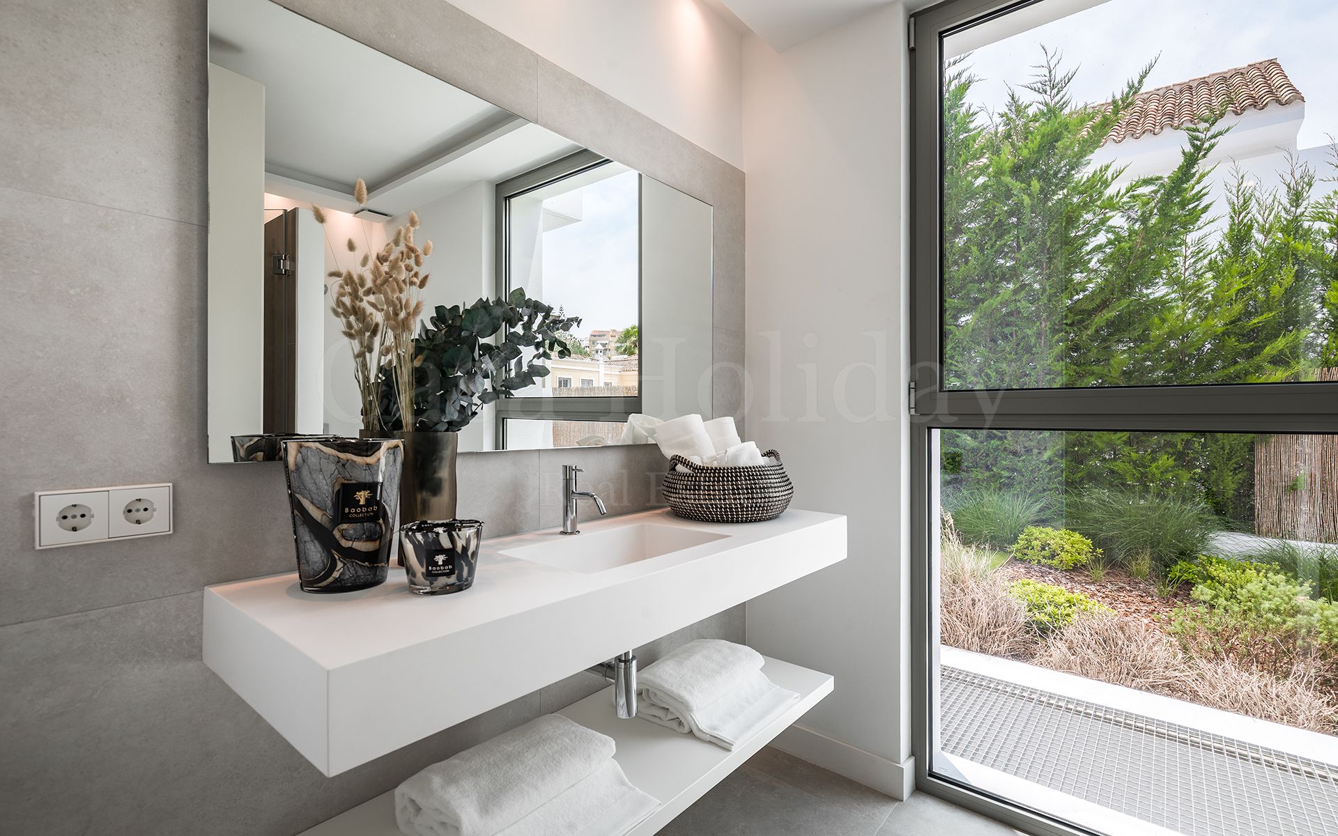 Villa in El Paraiso, Estepona