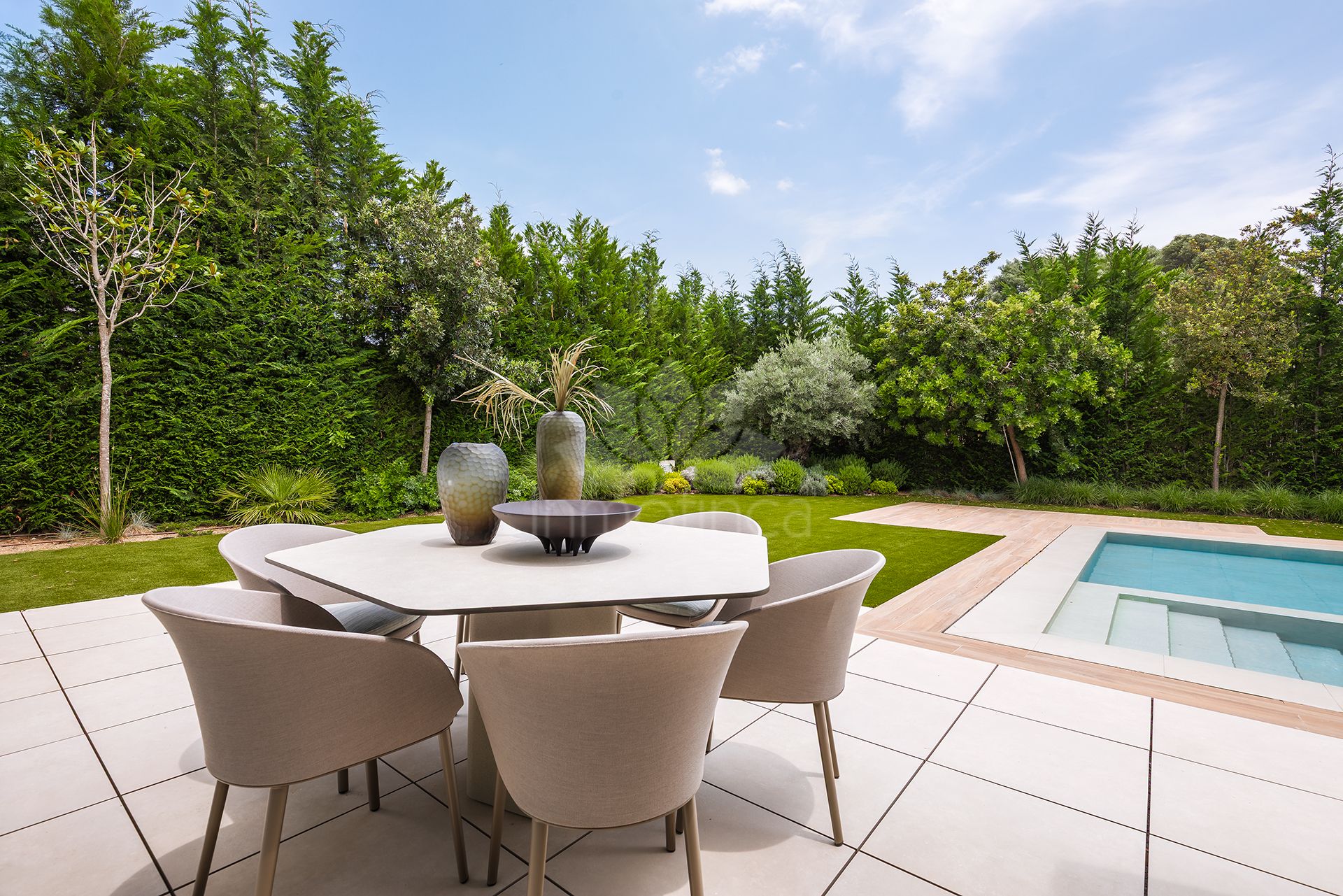 Villa in El Paraiso, Estepona