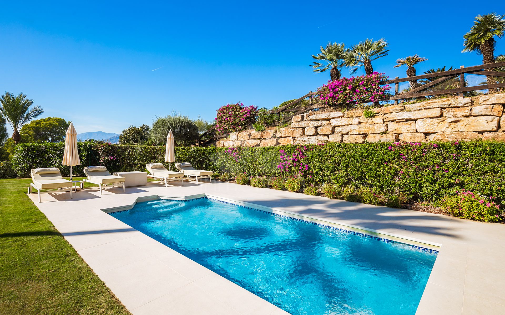 Apartamento Planta Baja en Aloha Park, Marbella