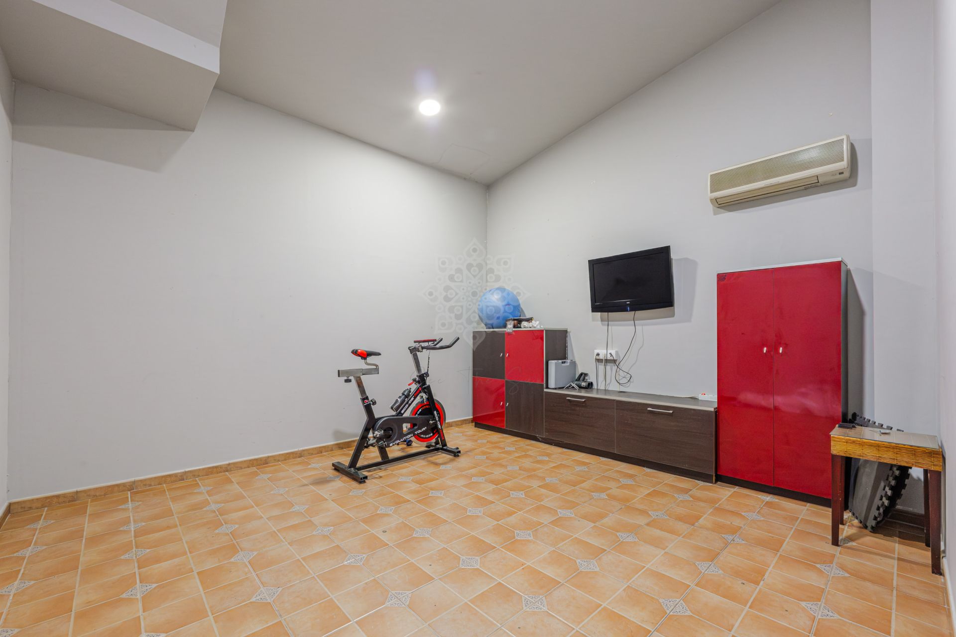 Semi Detached House in Puerto de la Torre, Malaga