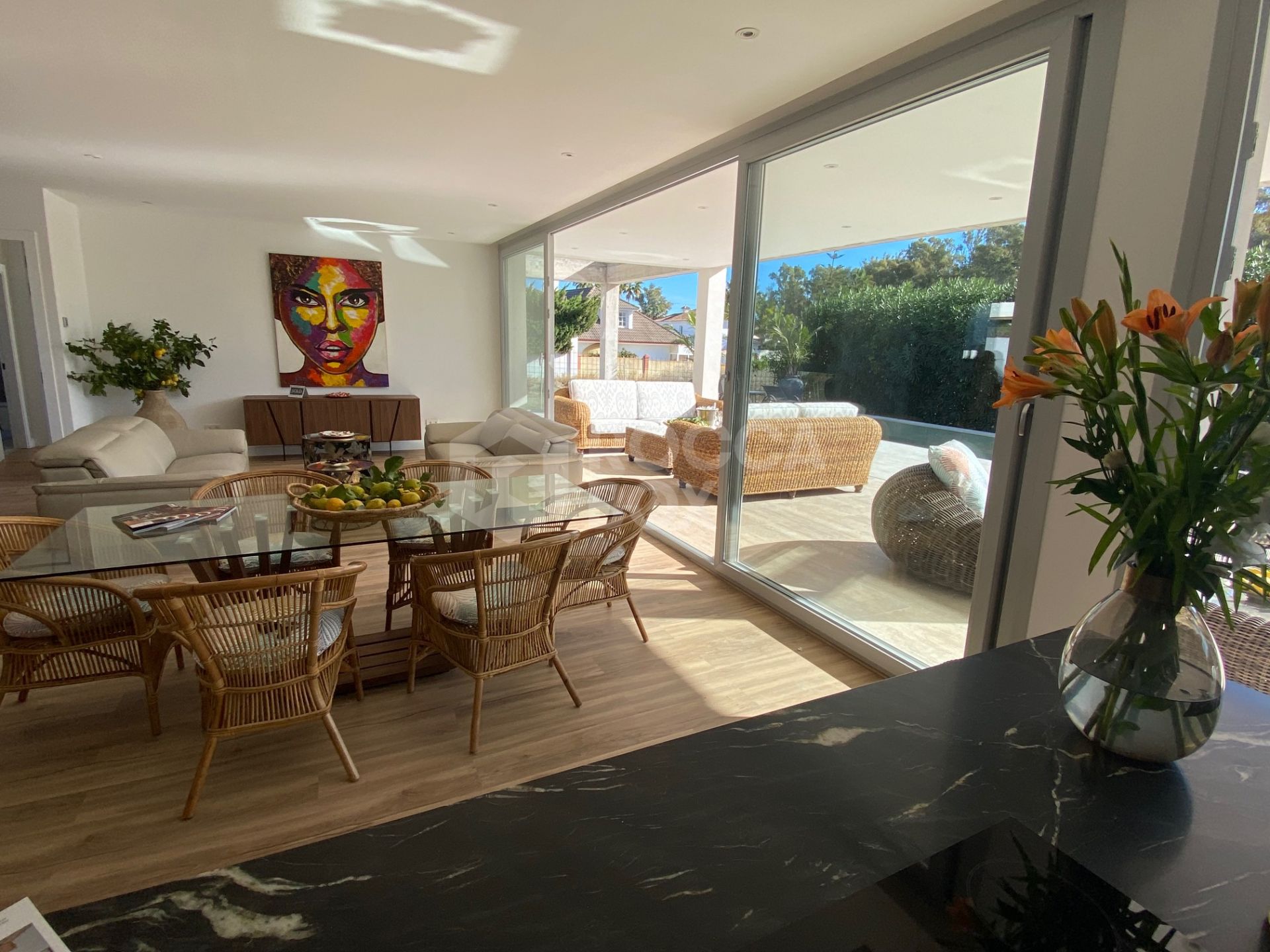 Newly built quality villa on the beach side of San Pedro de Alcántara