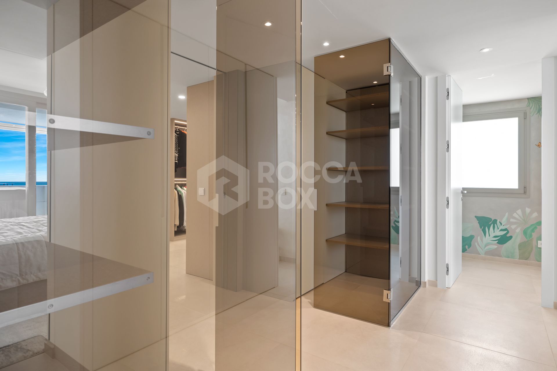 Stunning 7-bed apartment located in urb. Nine Lions, Nueva Andalucia, Marbella