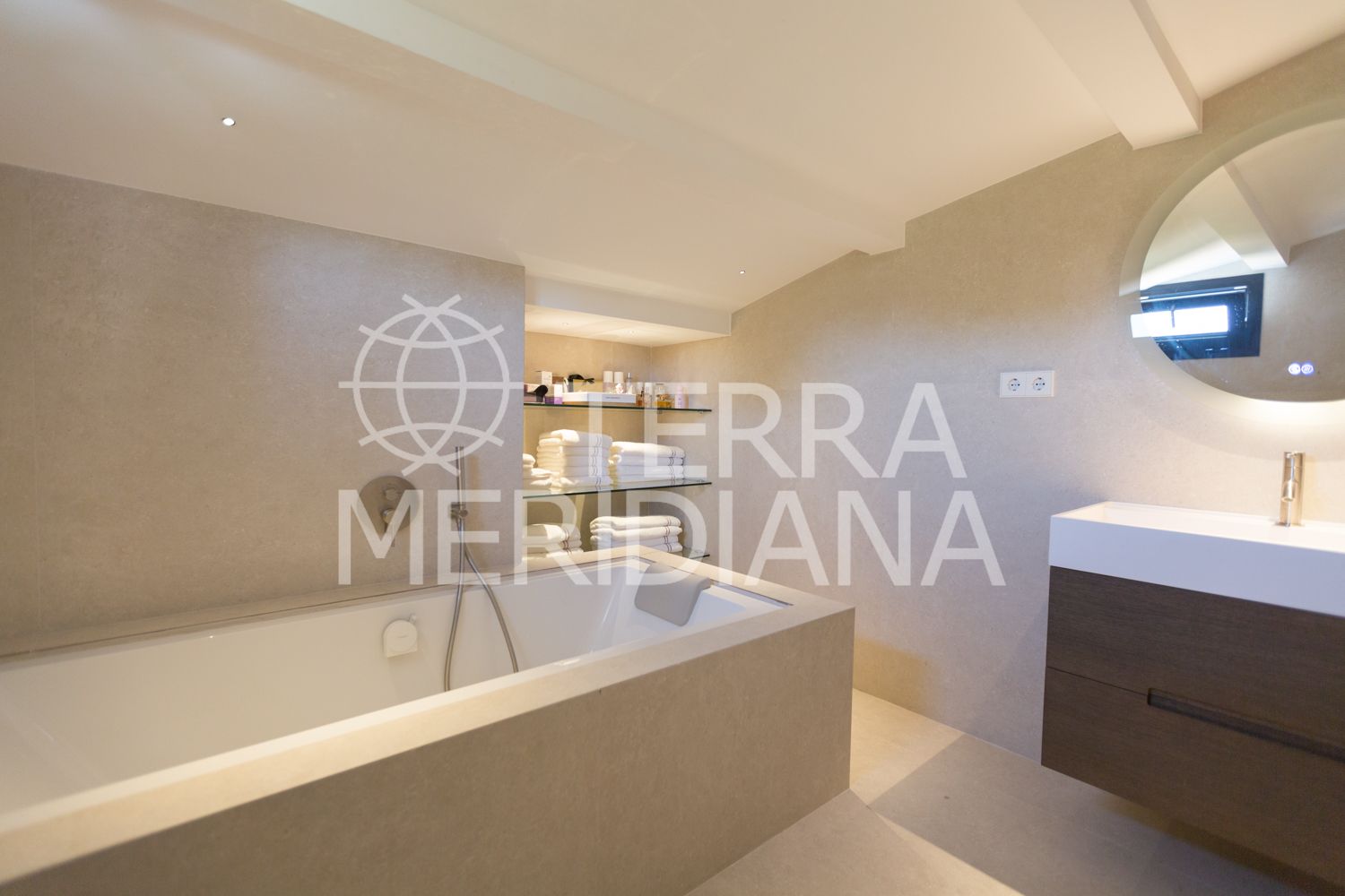 Duplex Penthouse in Jardines de las Fuentes, Marbella