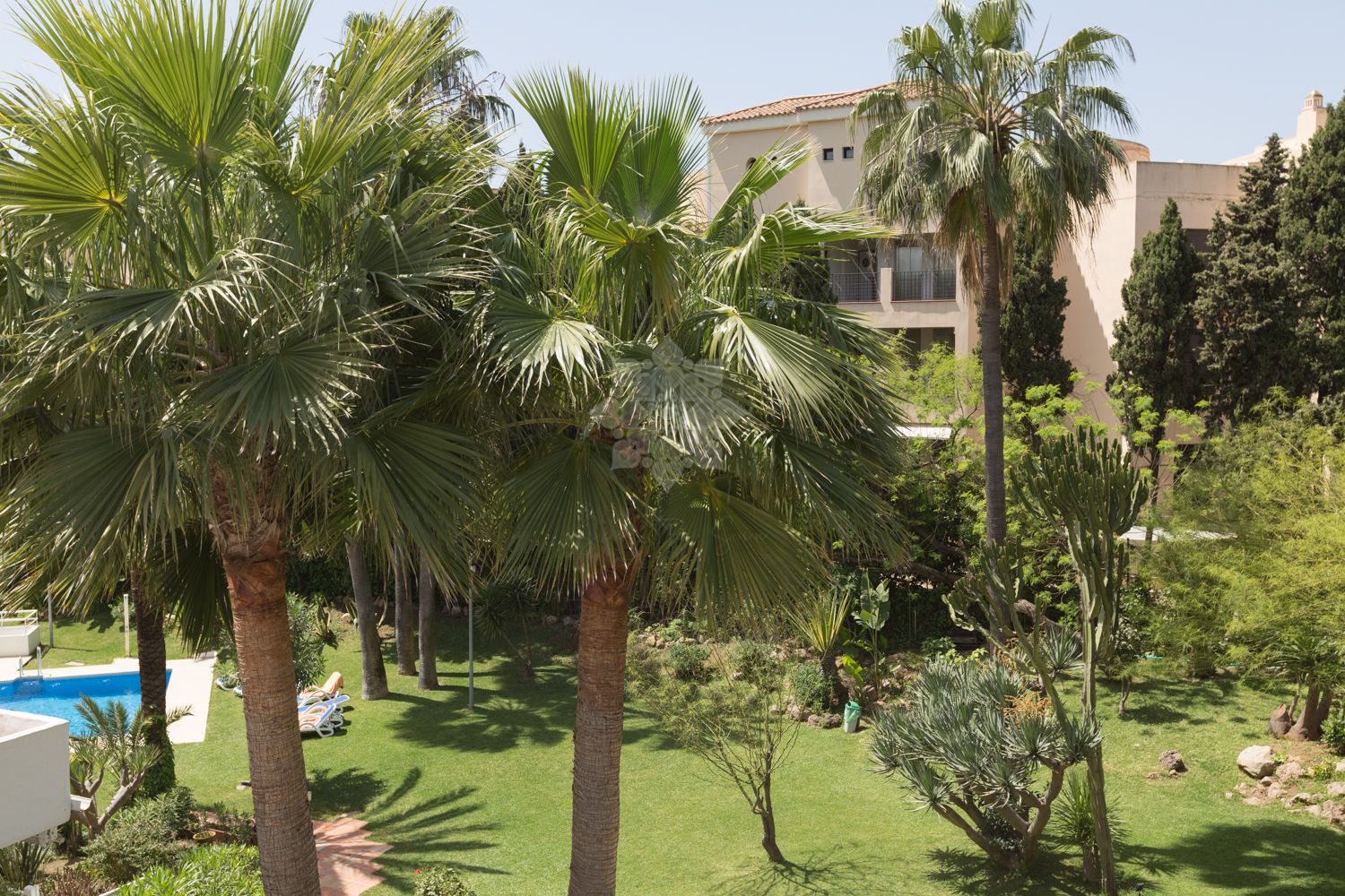 Duplex Penthouse in Jardines de las Fuentes, Marbella
