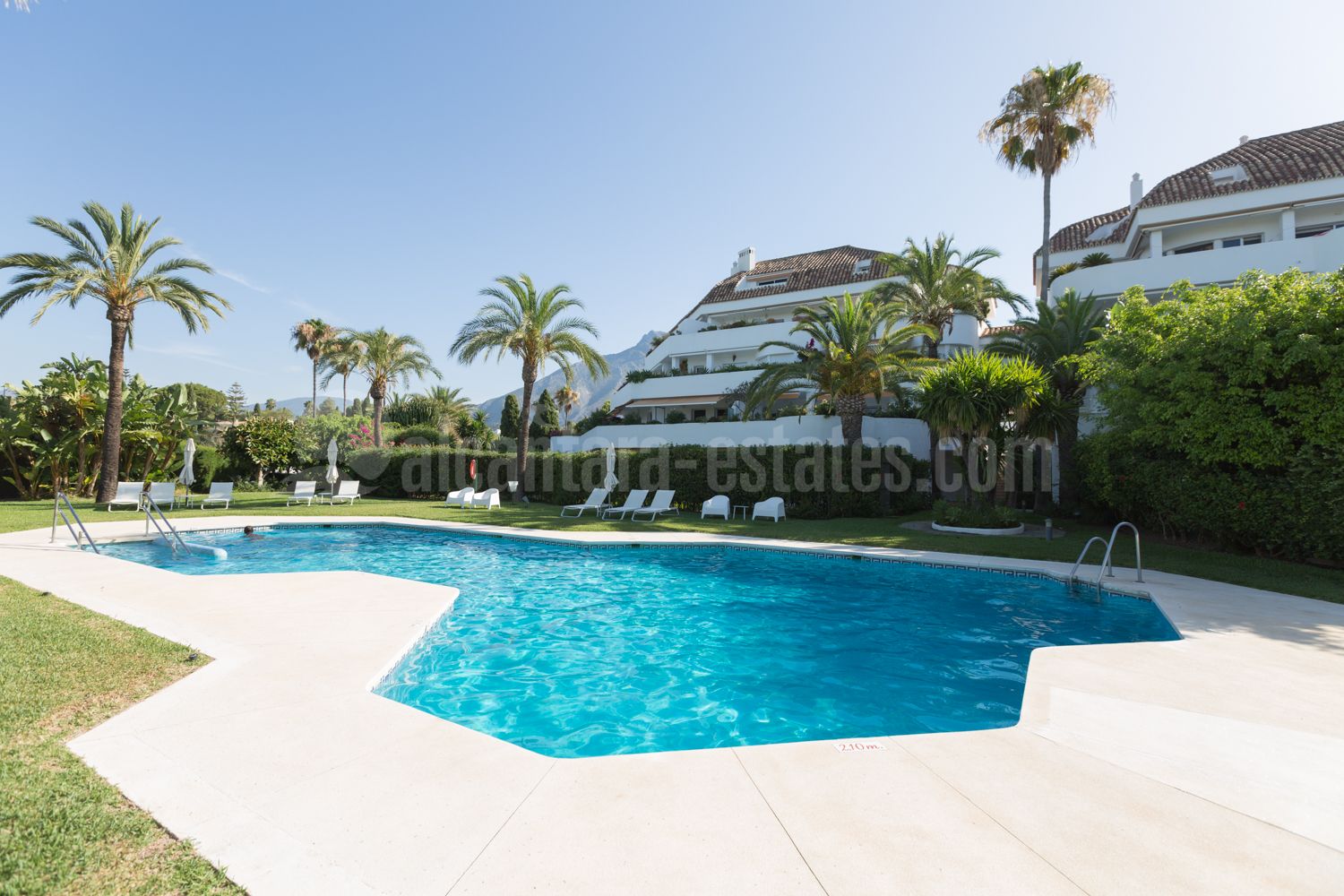 Apartamento Planta Baja en Ancon Sierra IV, Marbella