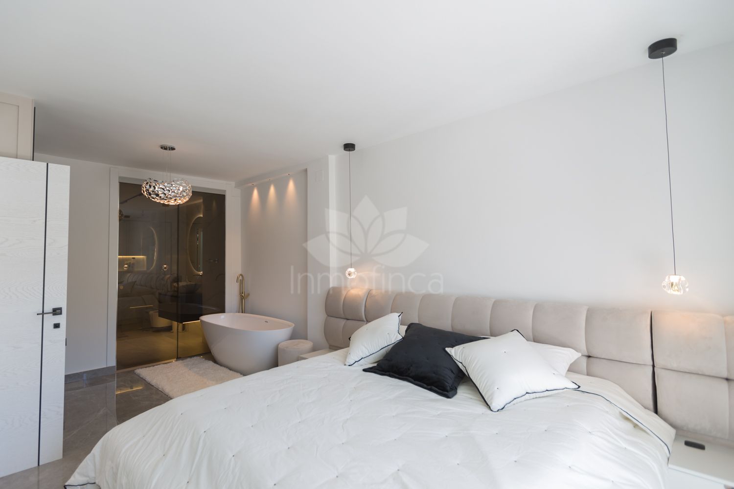 Town House in Los Naranjos, Marbella