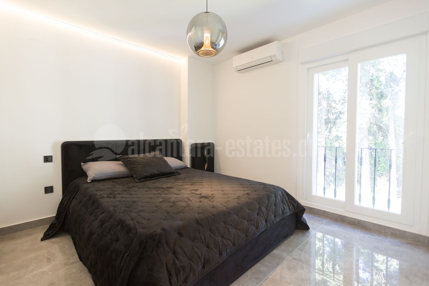 Town House in Los Naranjos, Marbella