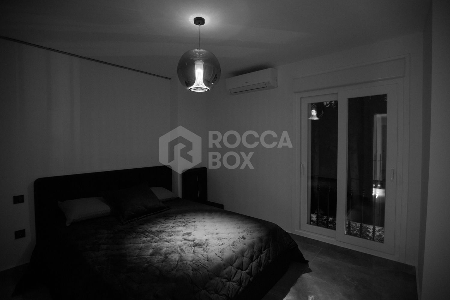 Renovated Corner Townhouse in Los Naranjos | Views of La Concha and 5 min from Puerto Banús