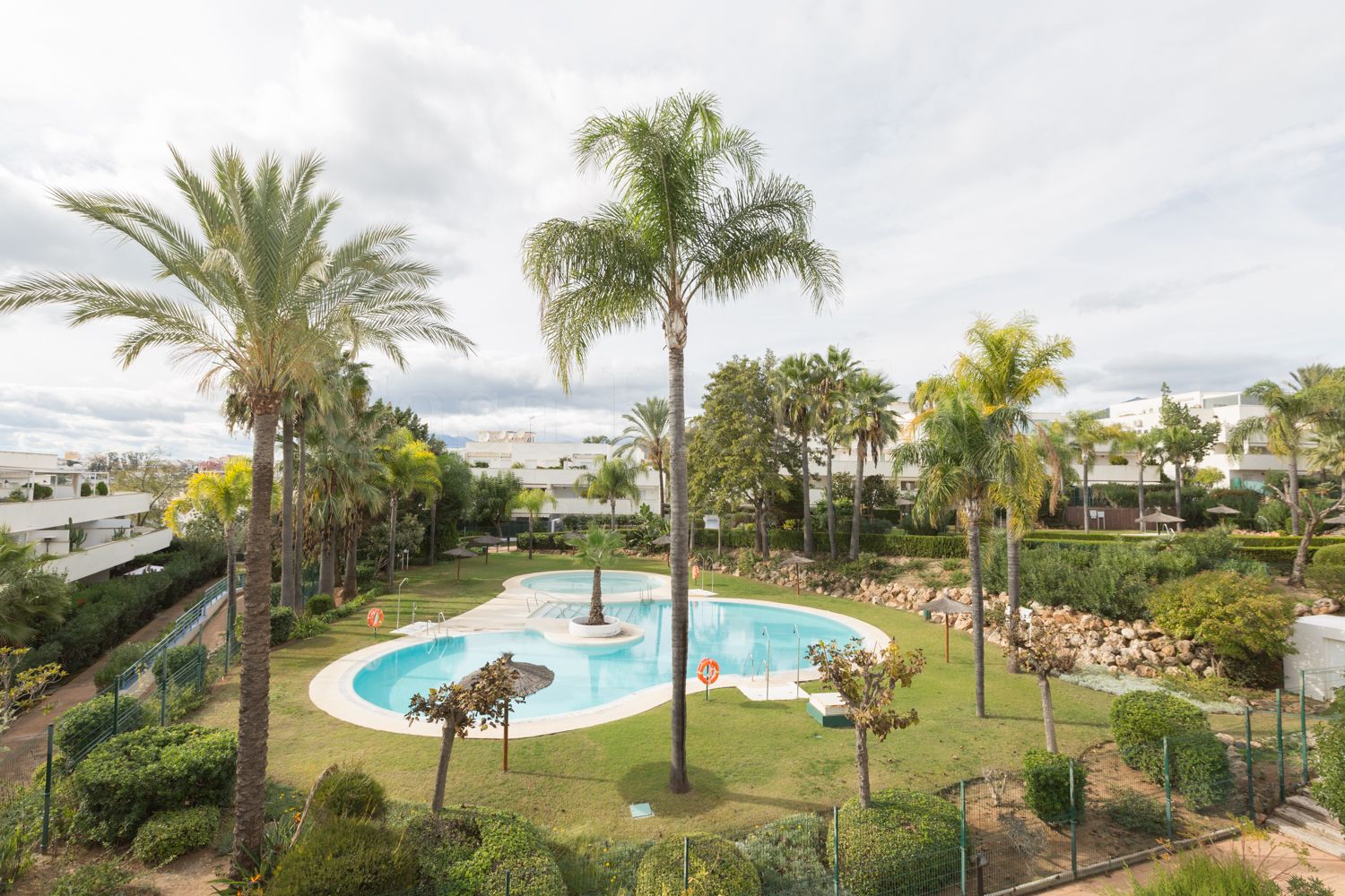 Apartamento en Terrazas del Rodeo, Marbella
