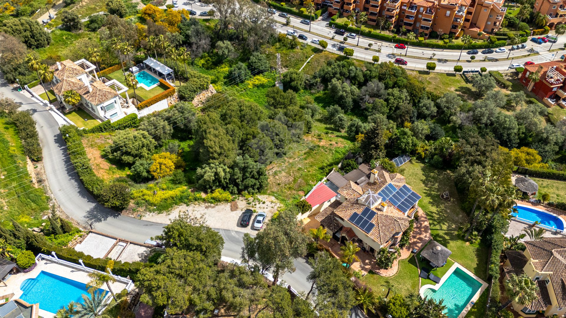 Dzialka w Hacienda las Chapas, Marbella