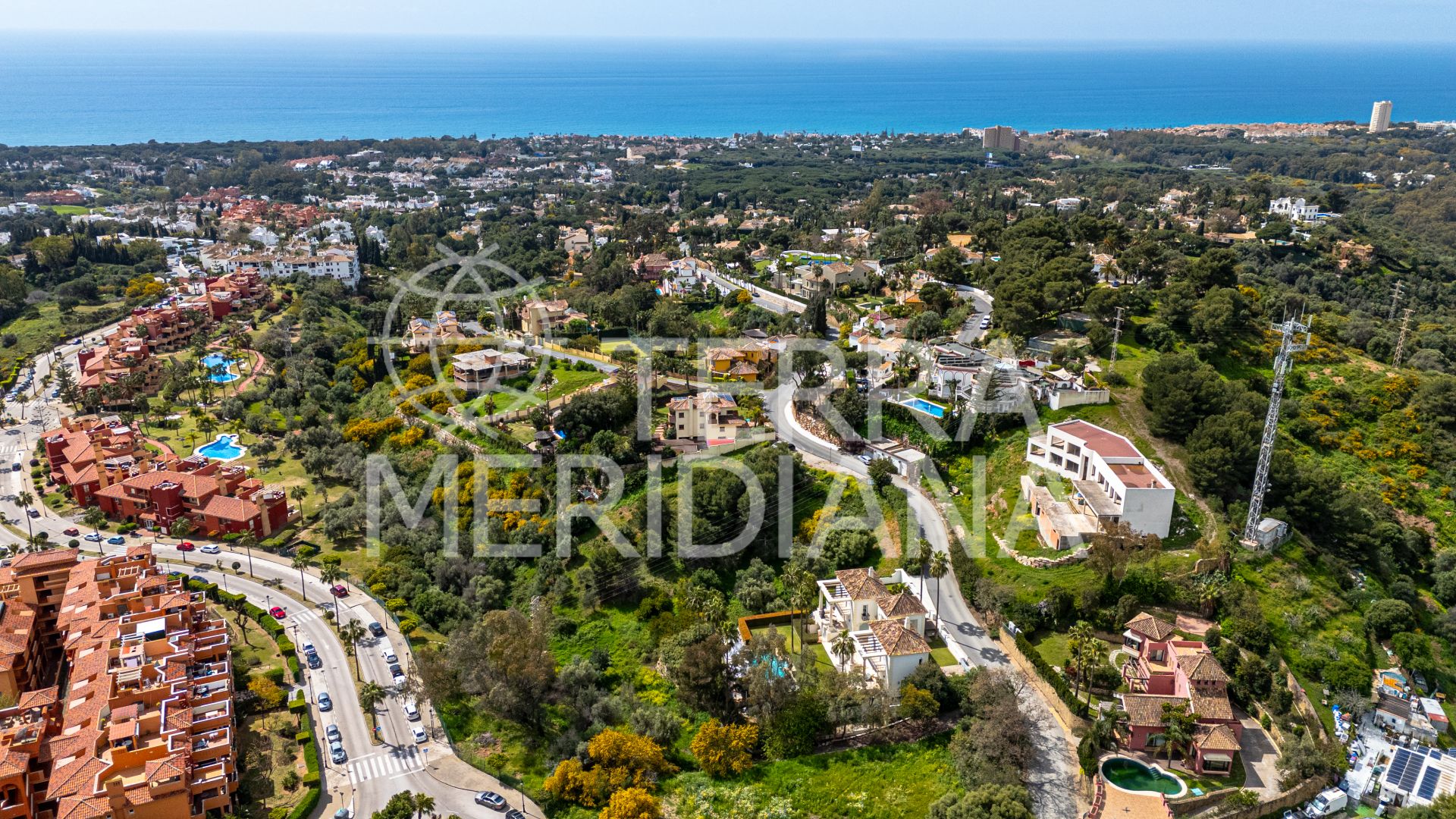 Plot in Hacienda las Chapas, Marbella
