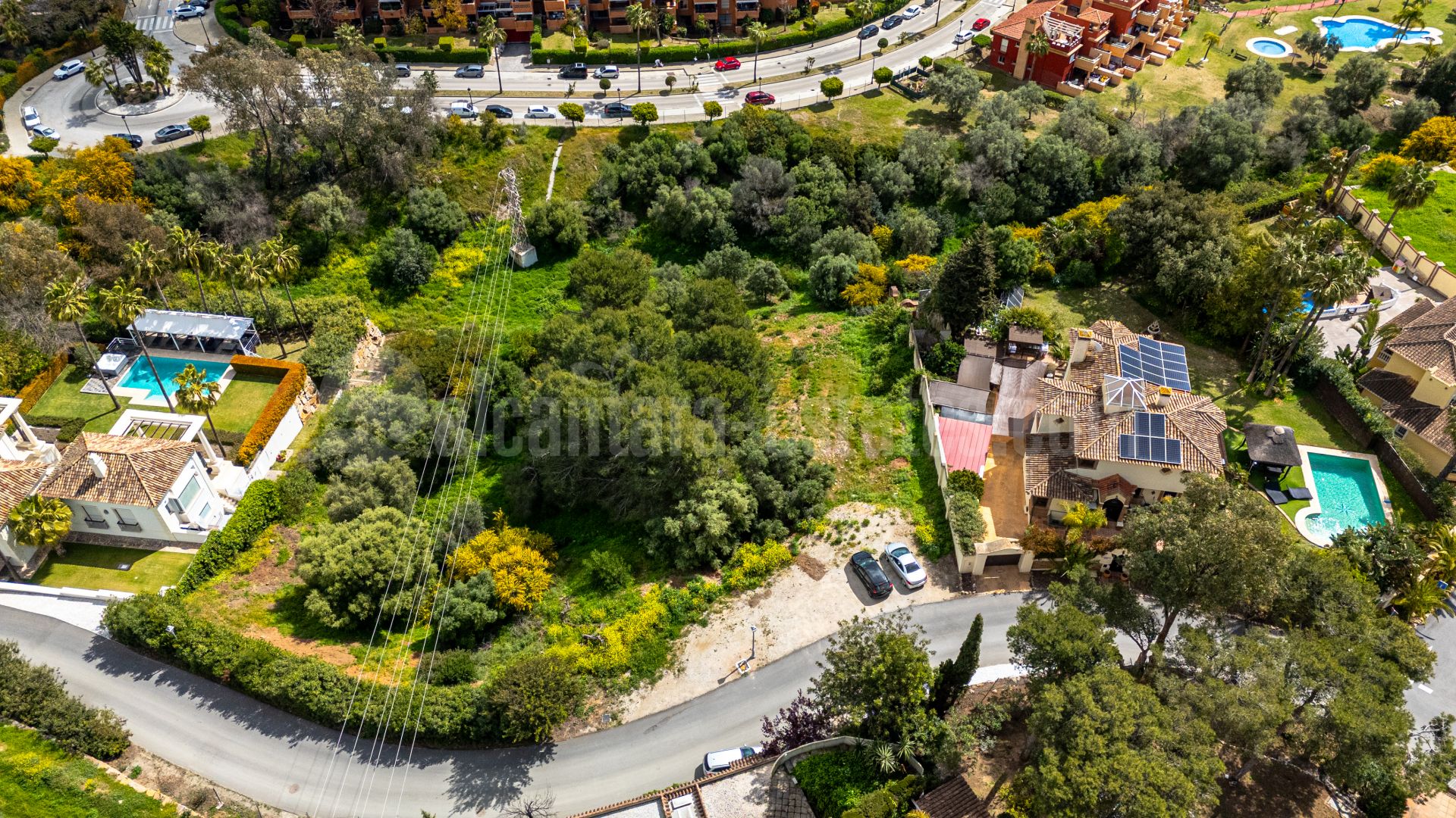 Plot in Hacienda las Chapas, Marbella