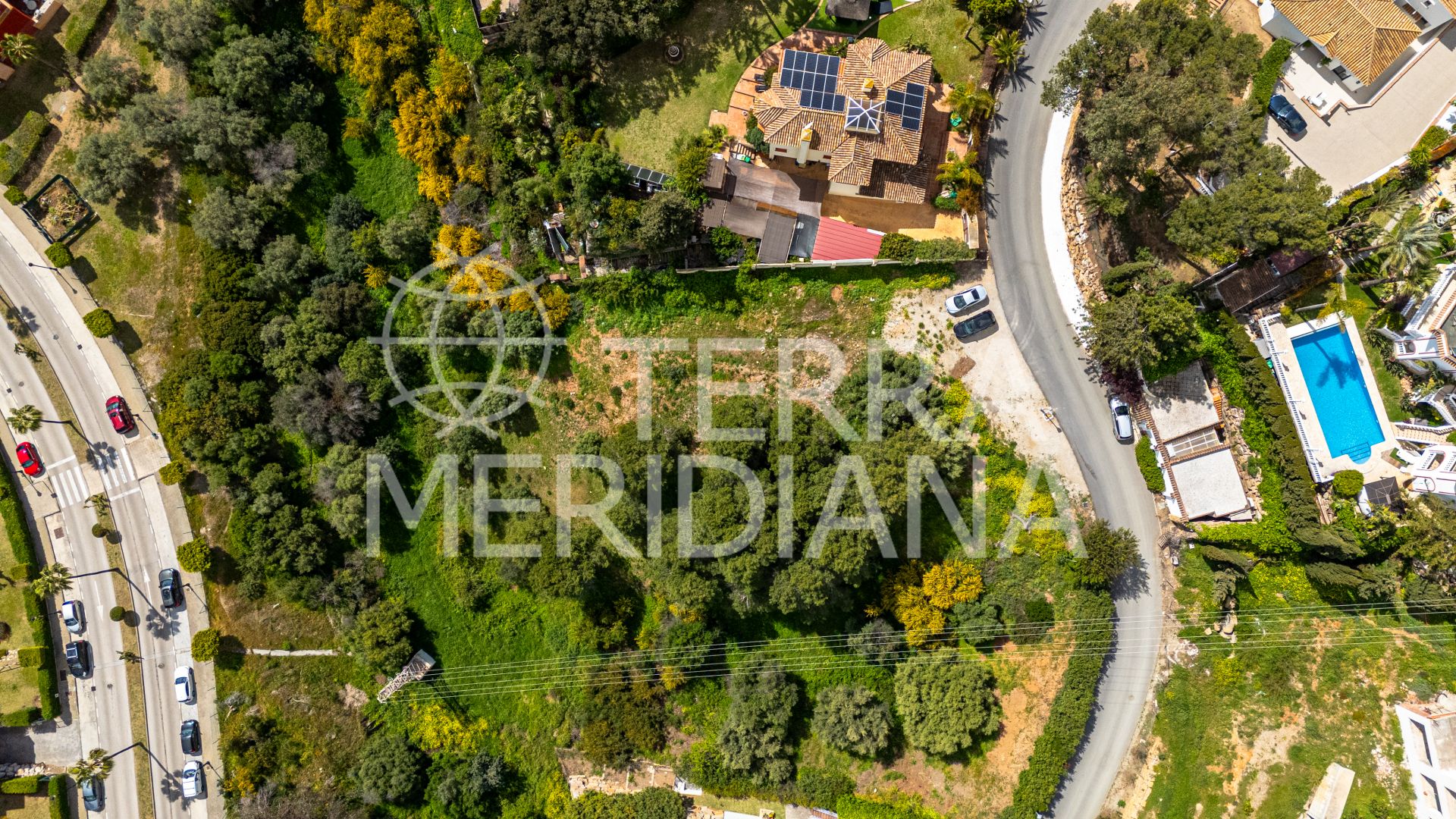 Plot in Hacienda las Chapas, Marbella