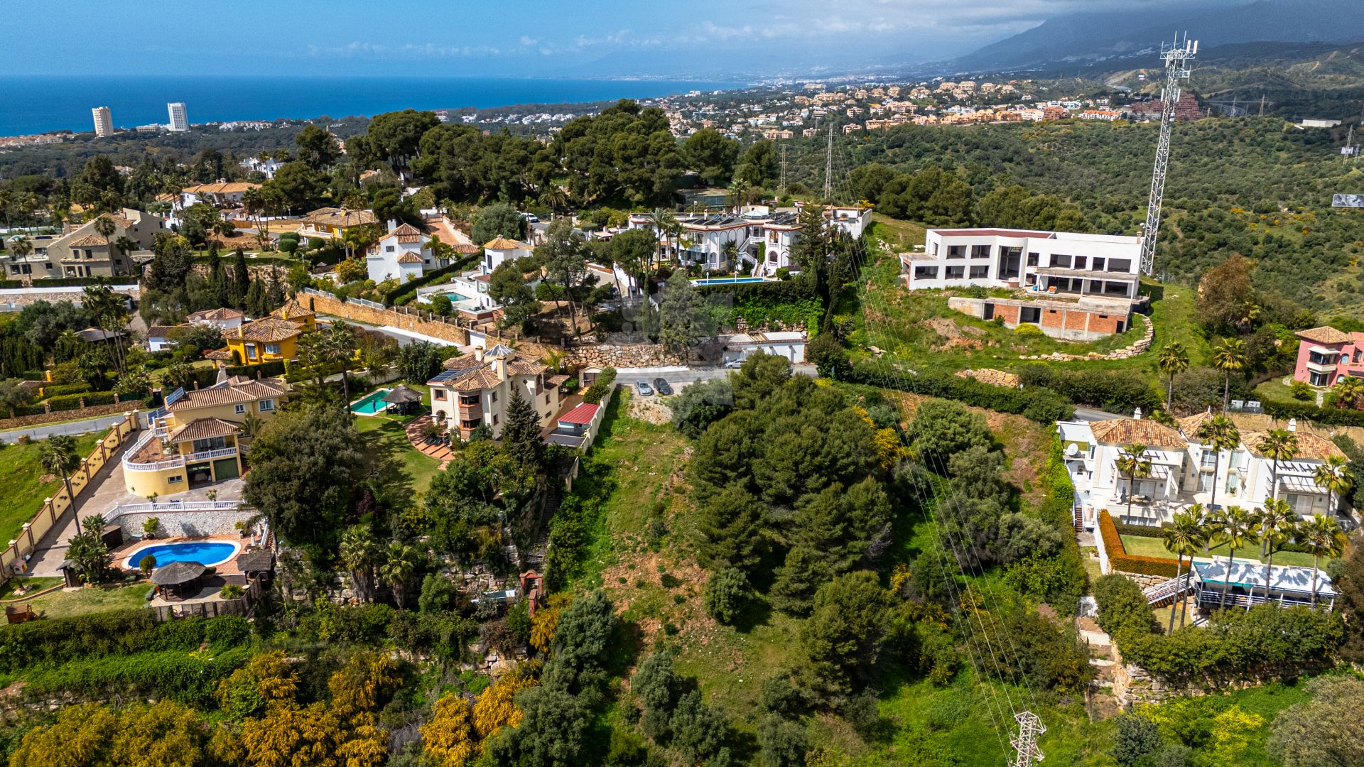 Dzialka w Hacienda las Chapas, Marbella