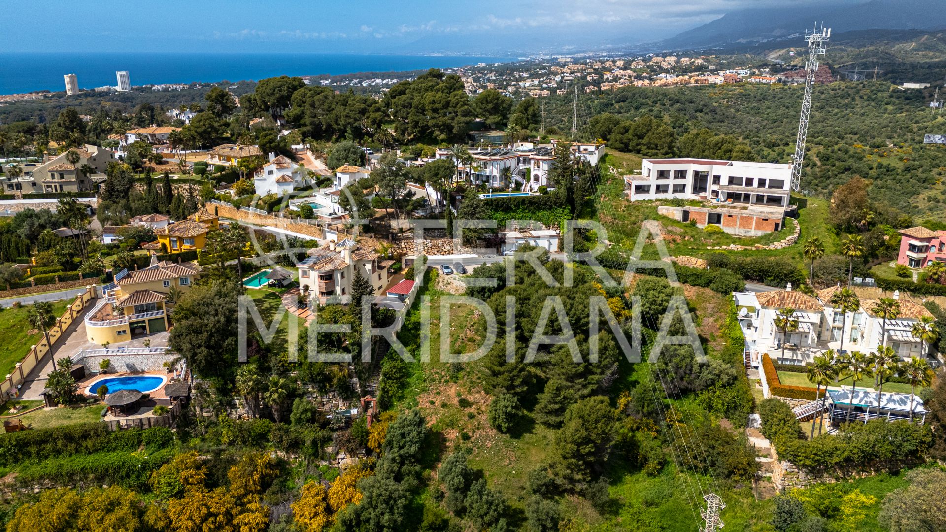Plot in Hacienda las Chapas, Marbella