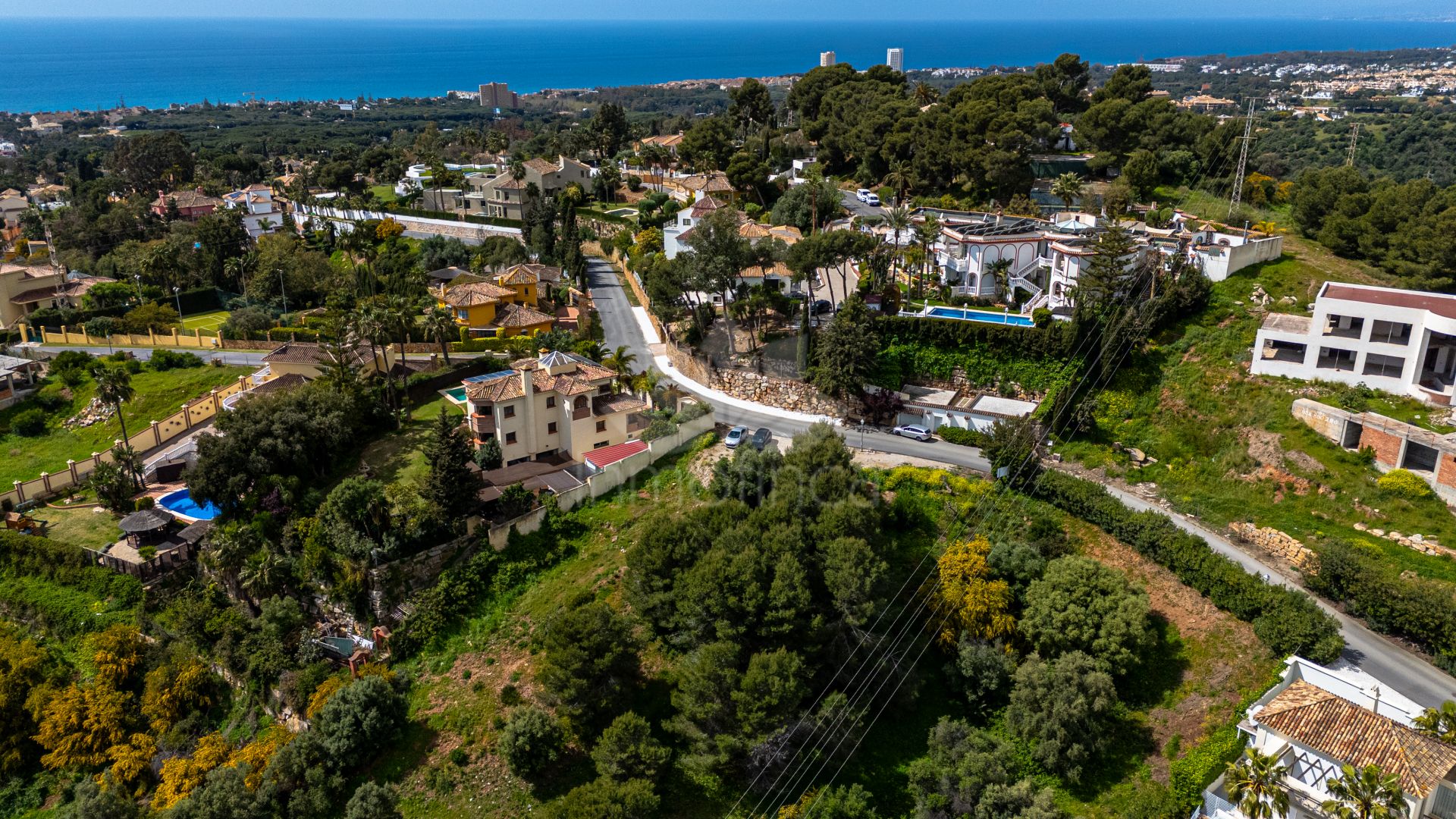 Parcela en Hacienda las Chapas, Marbella
