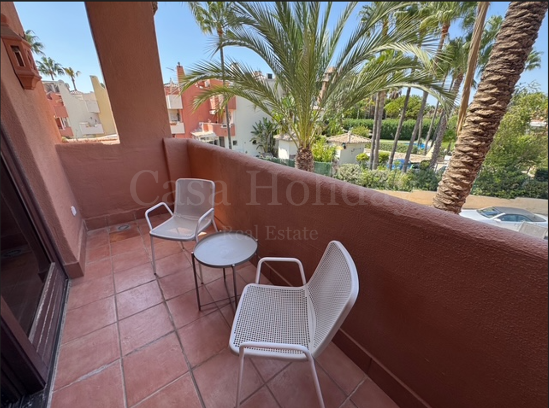 Apartment in Mar Azul, Estepona