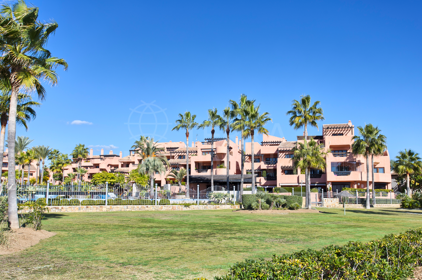 Apartment in Mar Azul, Estepona