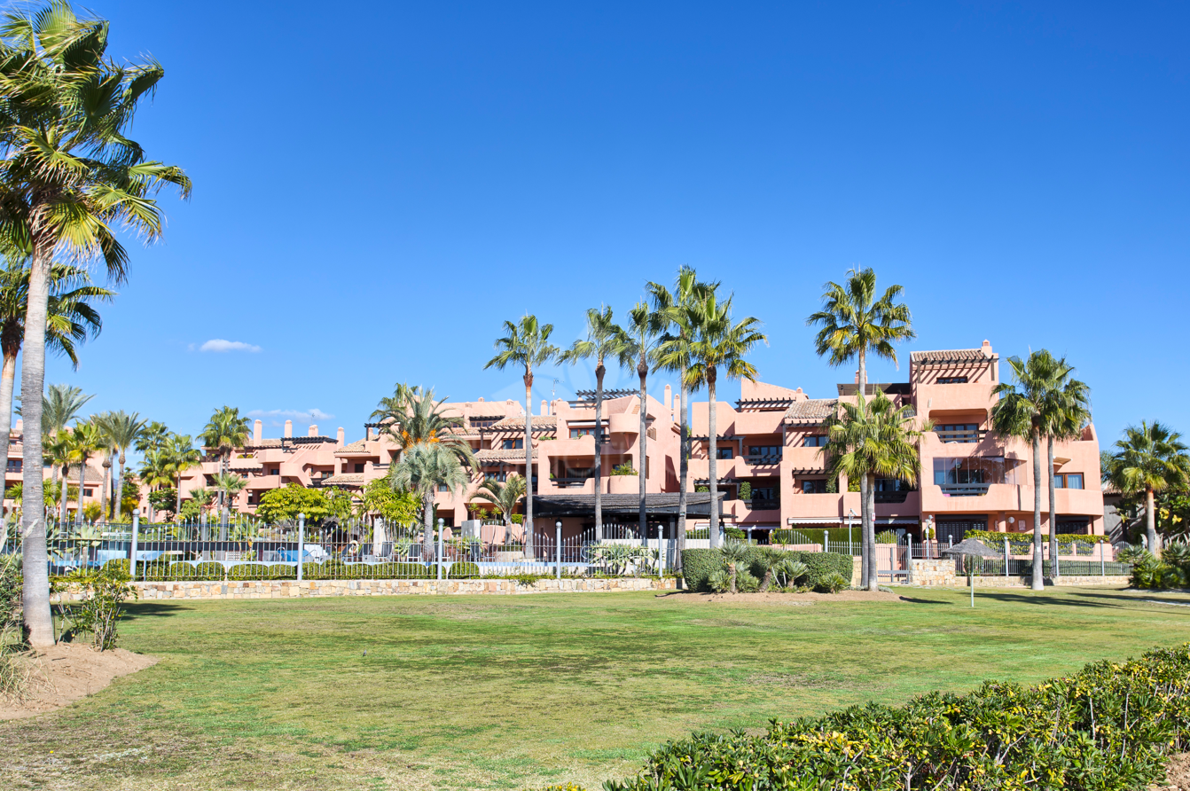 Apartment in Mar Azul, Estepona