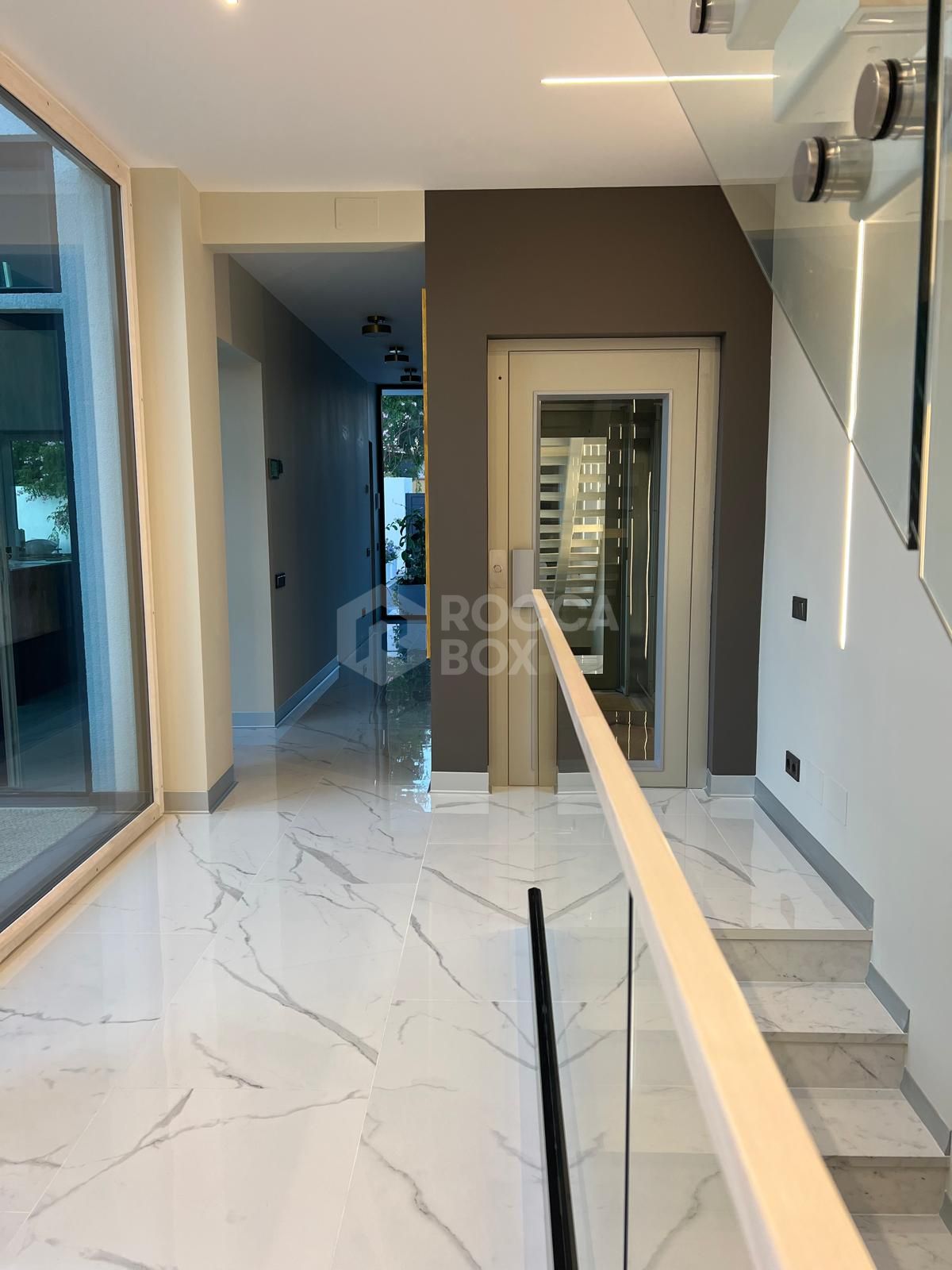 Luxury Villa Just 5 Minutes’ Walk from Benalmádena Beach and Puerto Marina