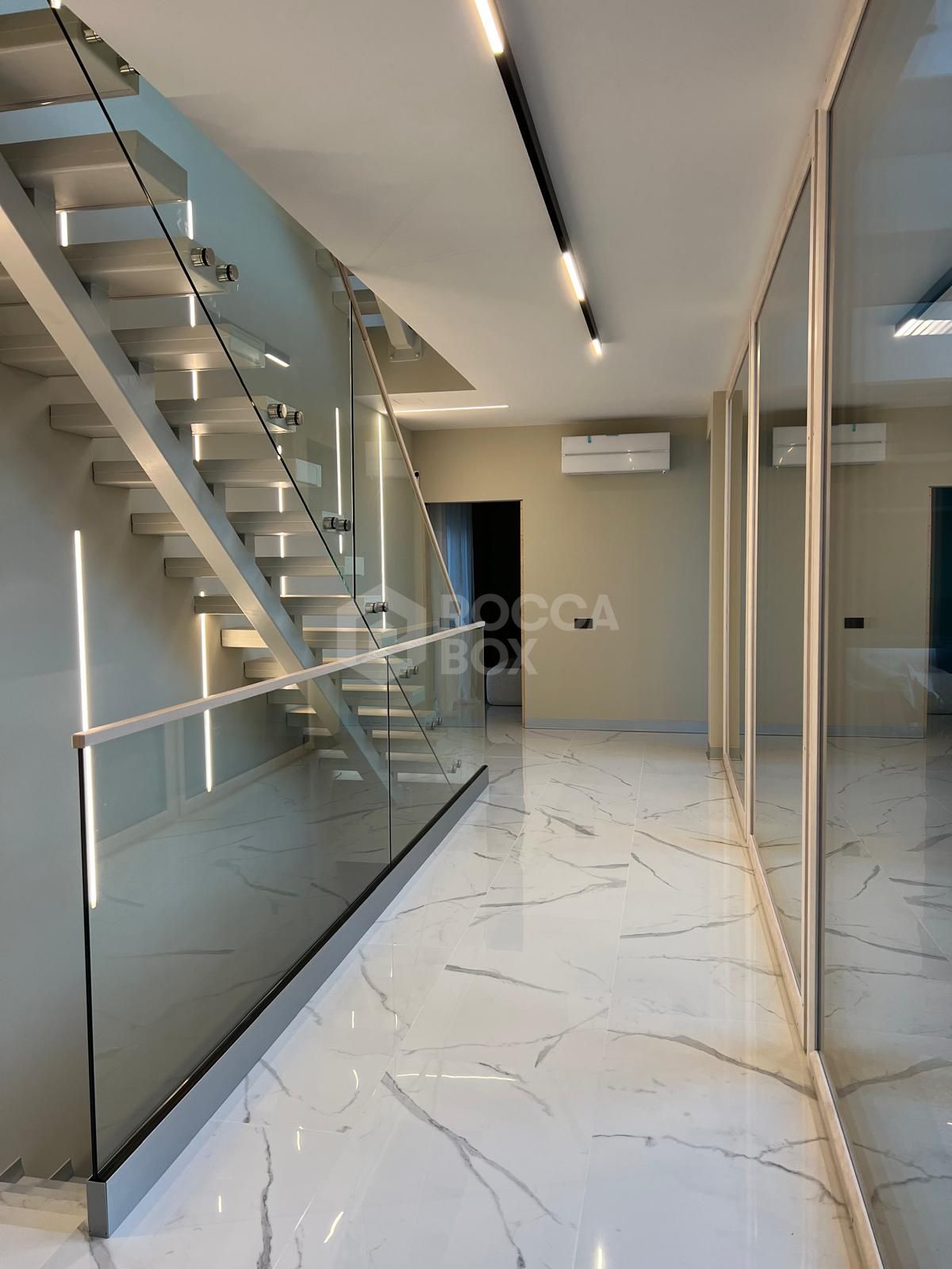 Luxury Villa Just 5 Minutes’ Walk from Benalmádena Beach and Puerto Marina