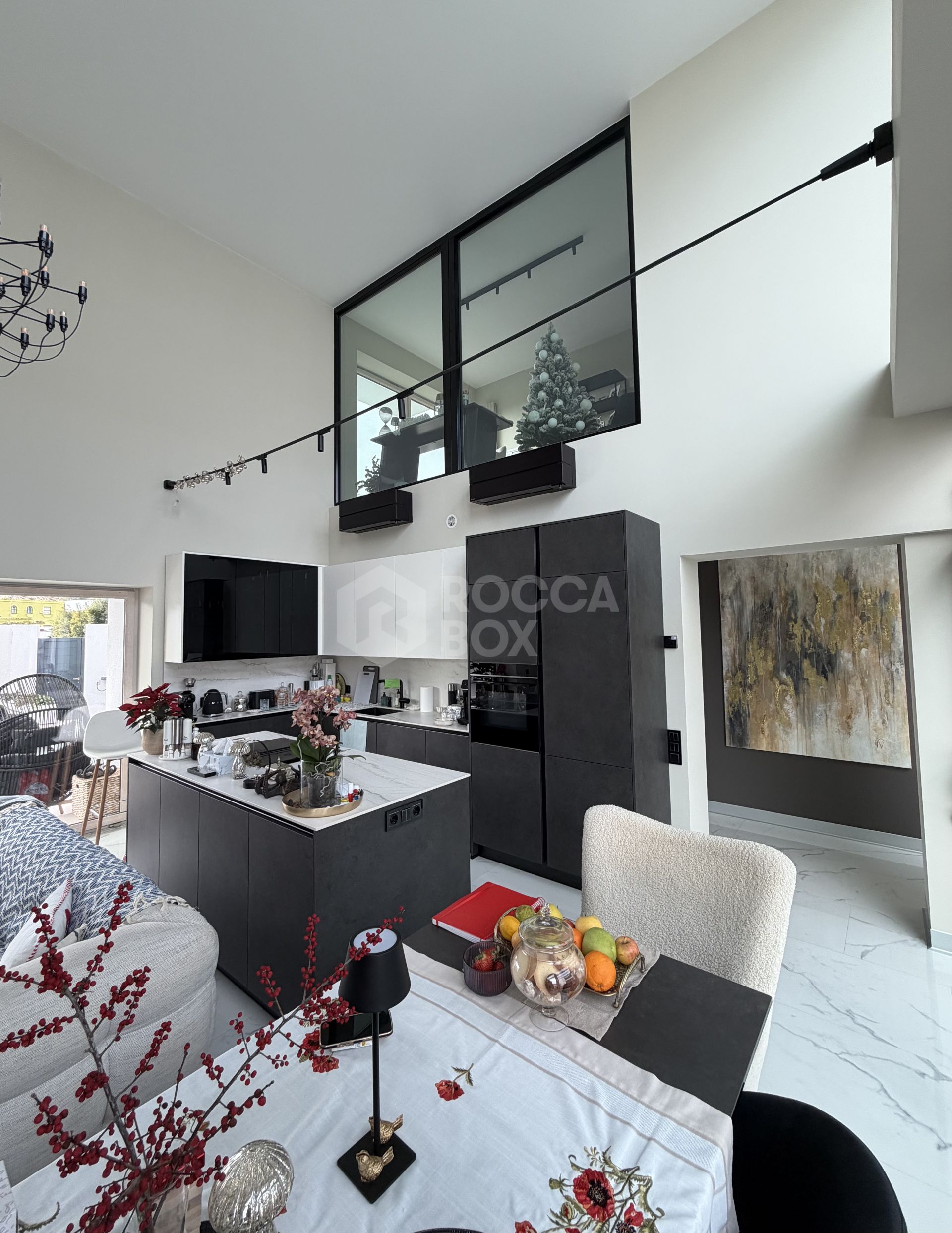 Luxury Villa Just 5 Minutes’ Walk from Benalmádena Beach and Puerto Marina