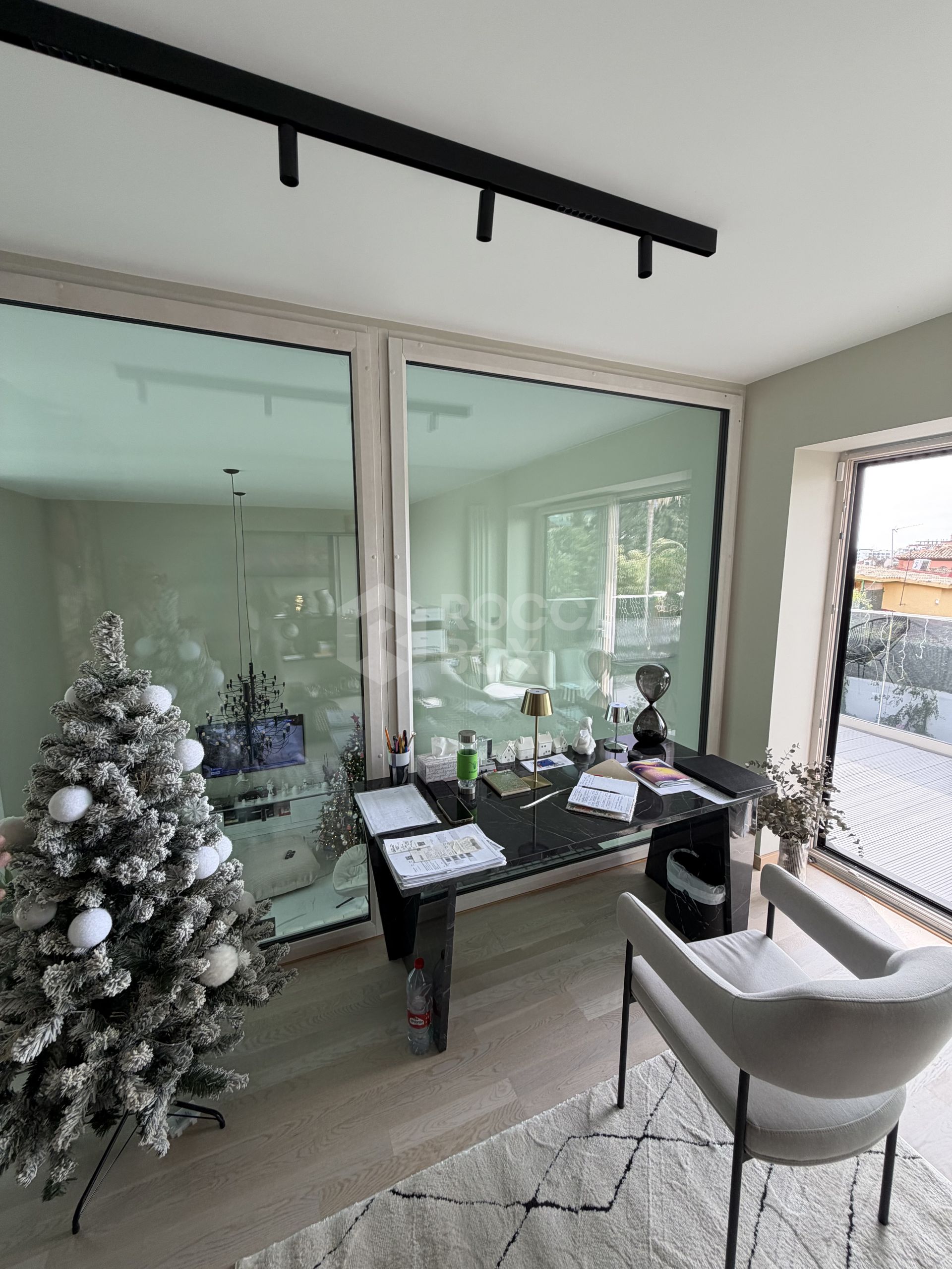 Luxury Villa Just 5 Minutes’ Walk from Benalmádena Beach and Puerto Marina