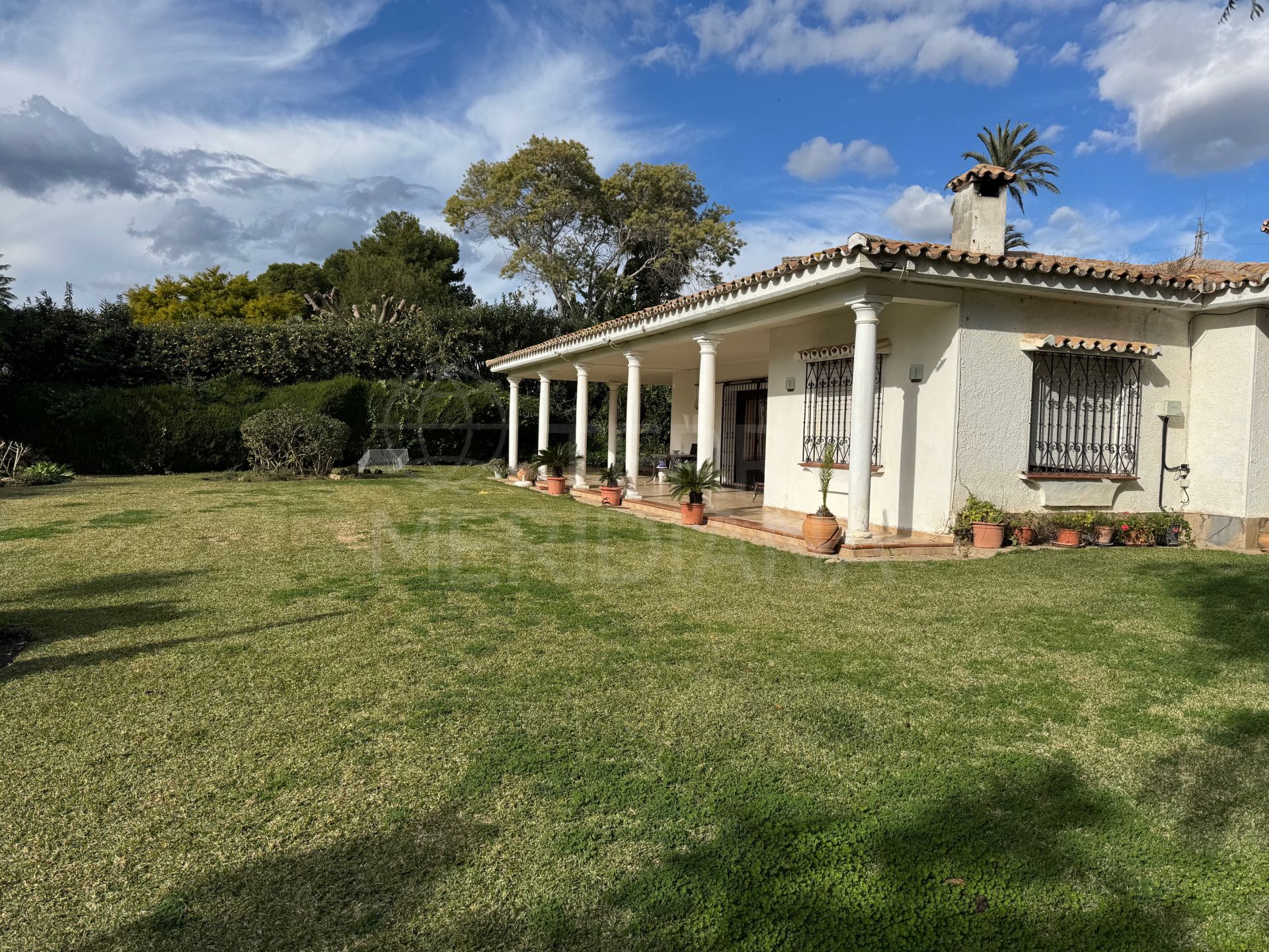 Villa in Paraiso Medio, Estepona