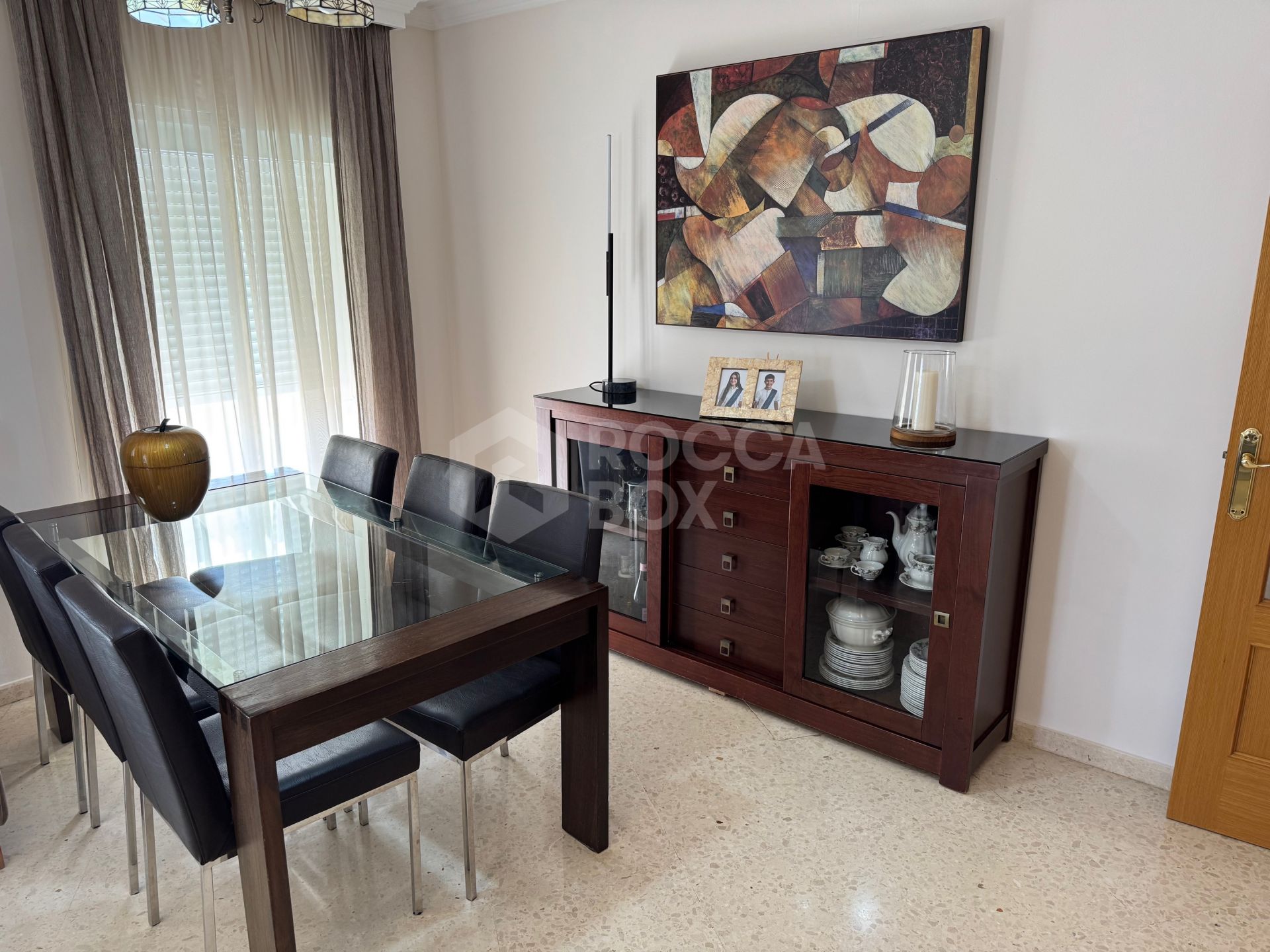 Exclusive Penthouse of 4 Bedrooms in the Heart of Estepona with Terrace and Private Solarium