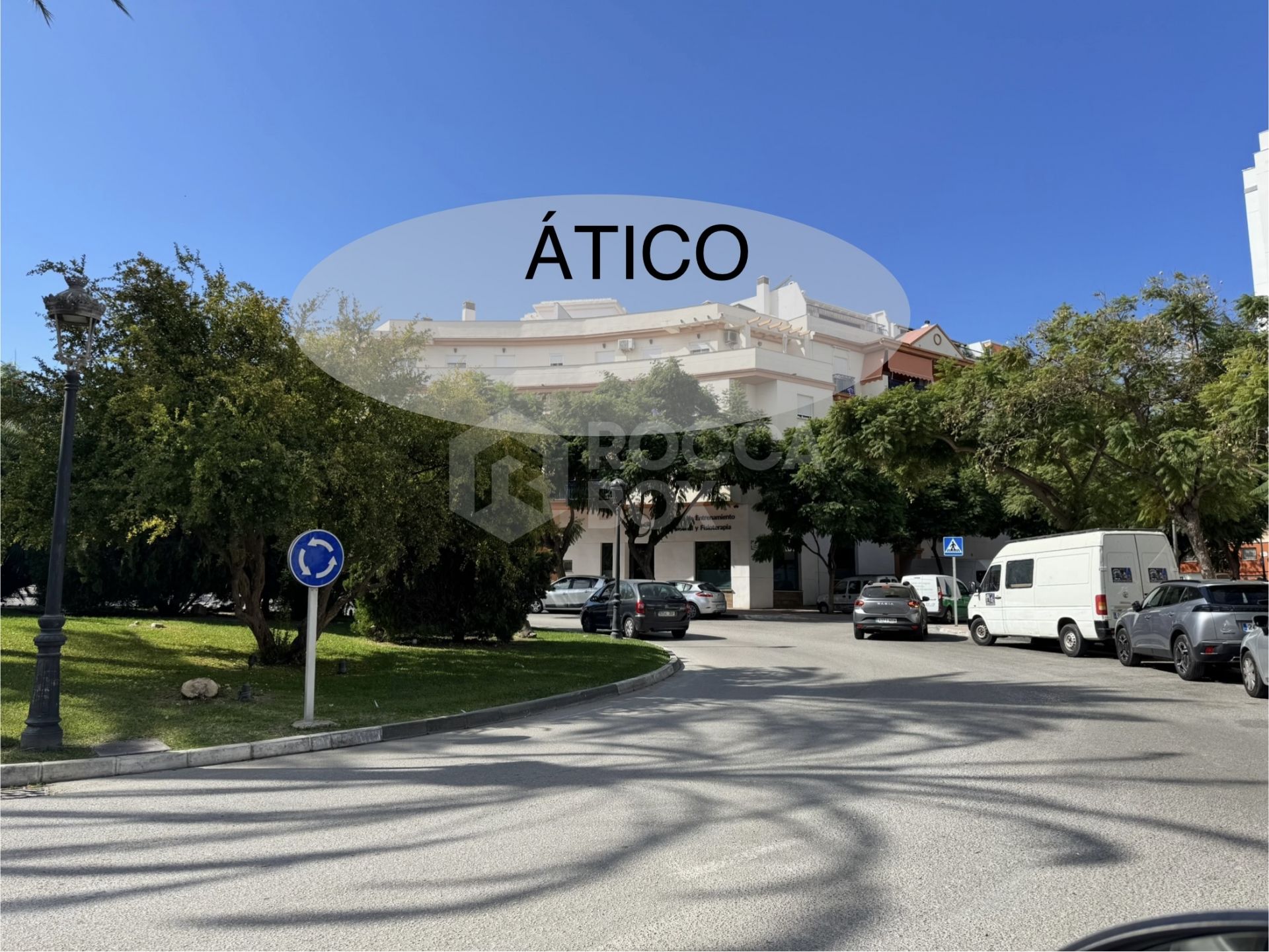 Exclusive Penthouse of 4 Bedrooms in the Heart of Estepona with Terrace and Private Solarium