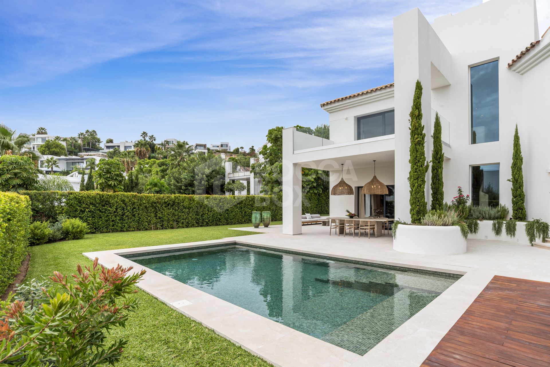 Exclusive 4 bedroom villa completely renovated in La Alqueria, Benahavís