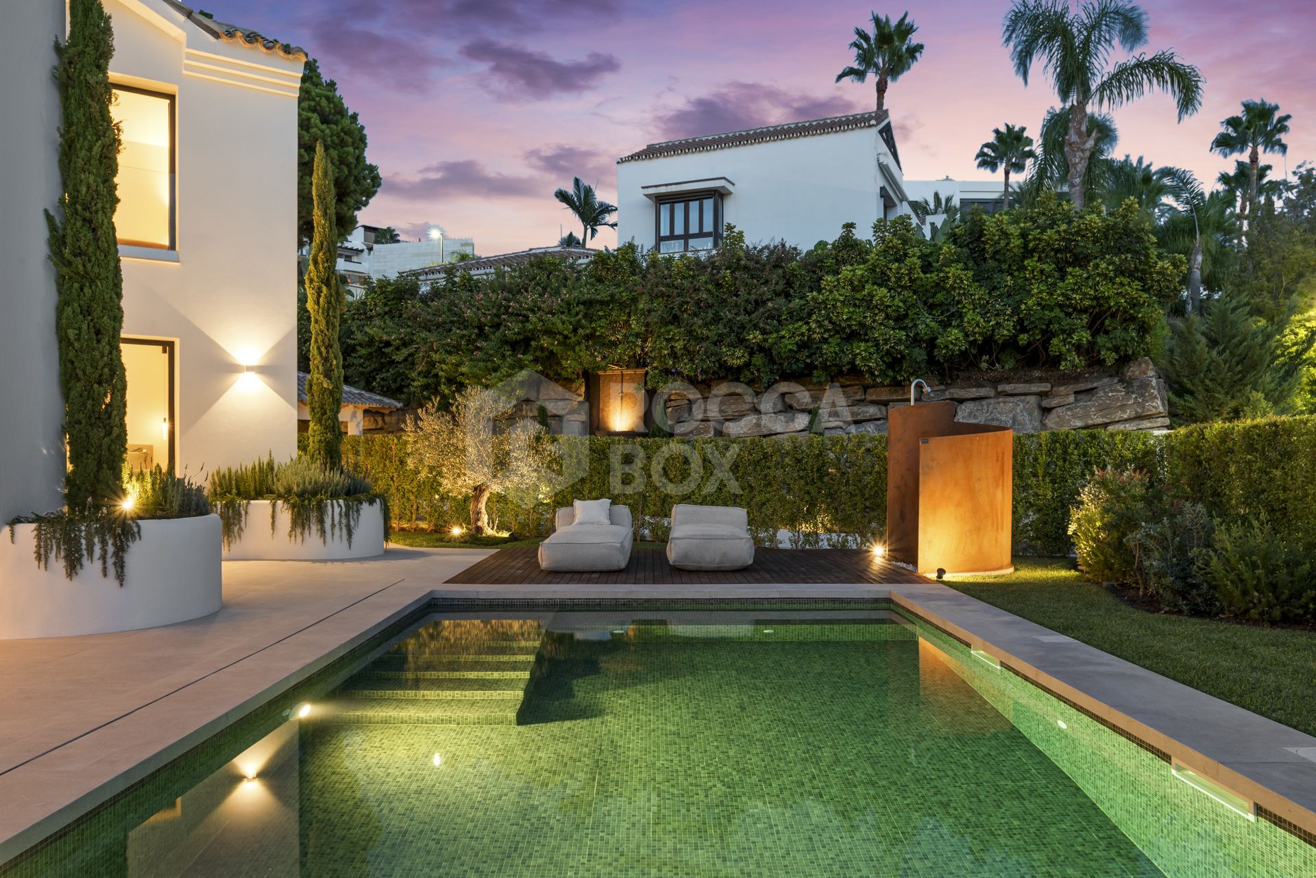 Exclusive 4 bedroom villa completely renovated in La Alqueria, Benahavís