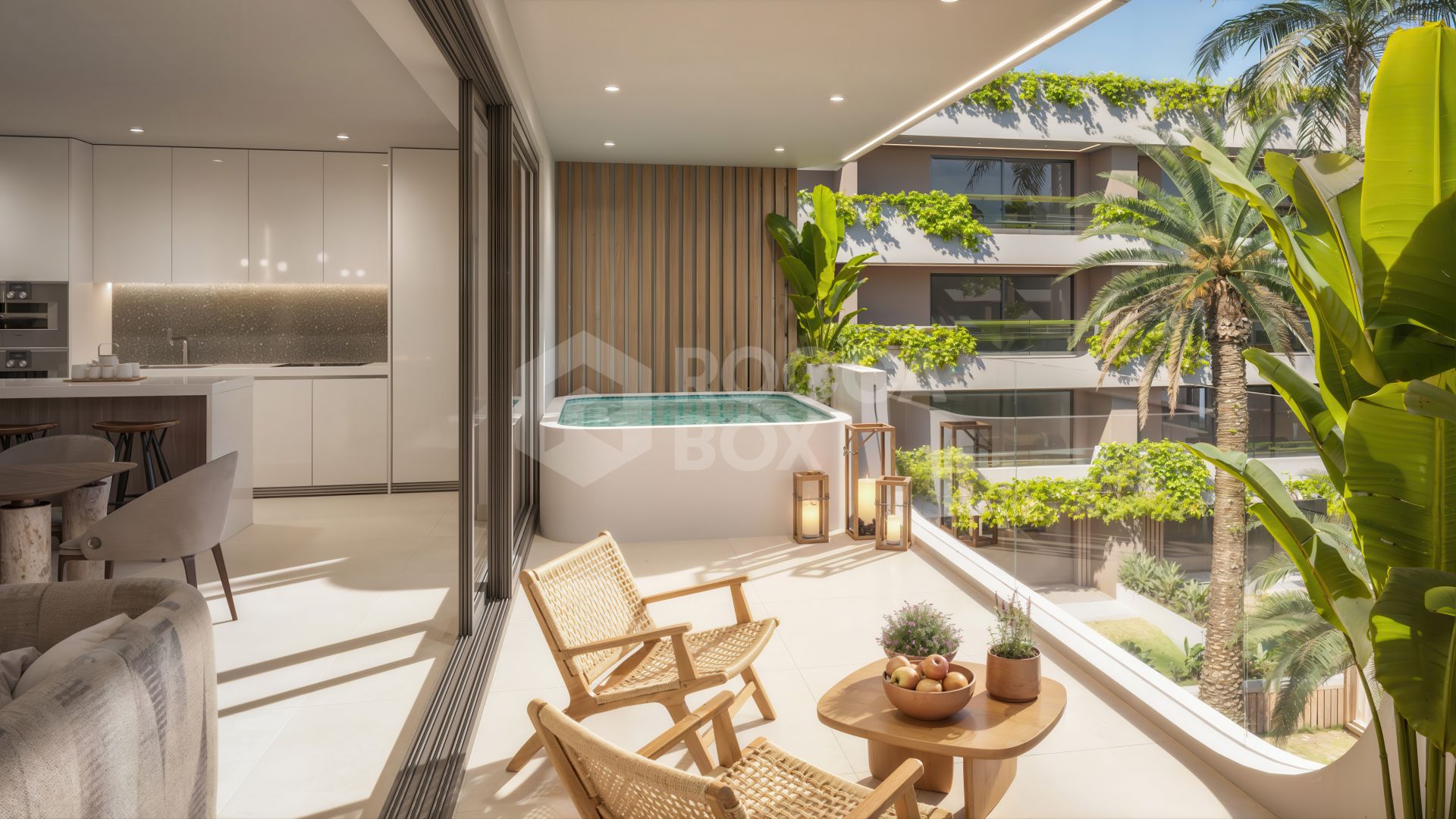 Lives a unique lifestyle by the sea in Marbella West