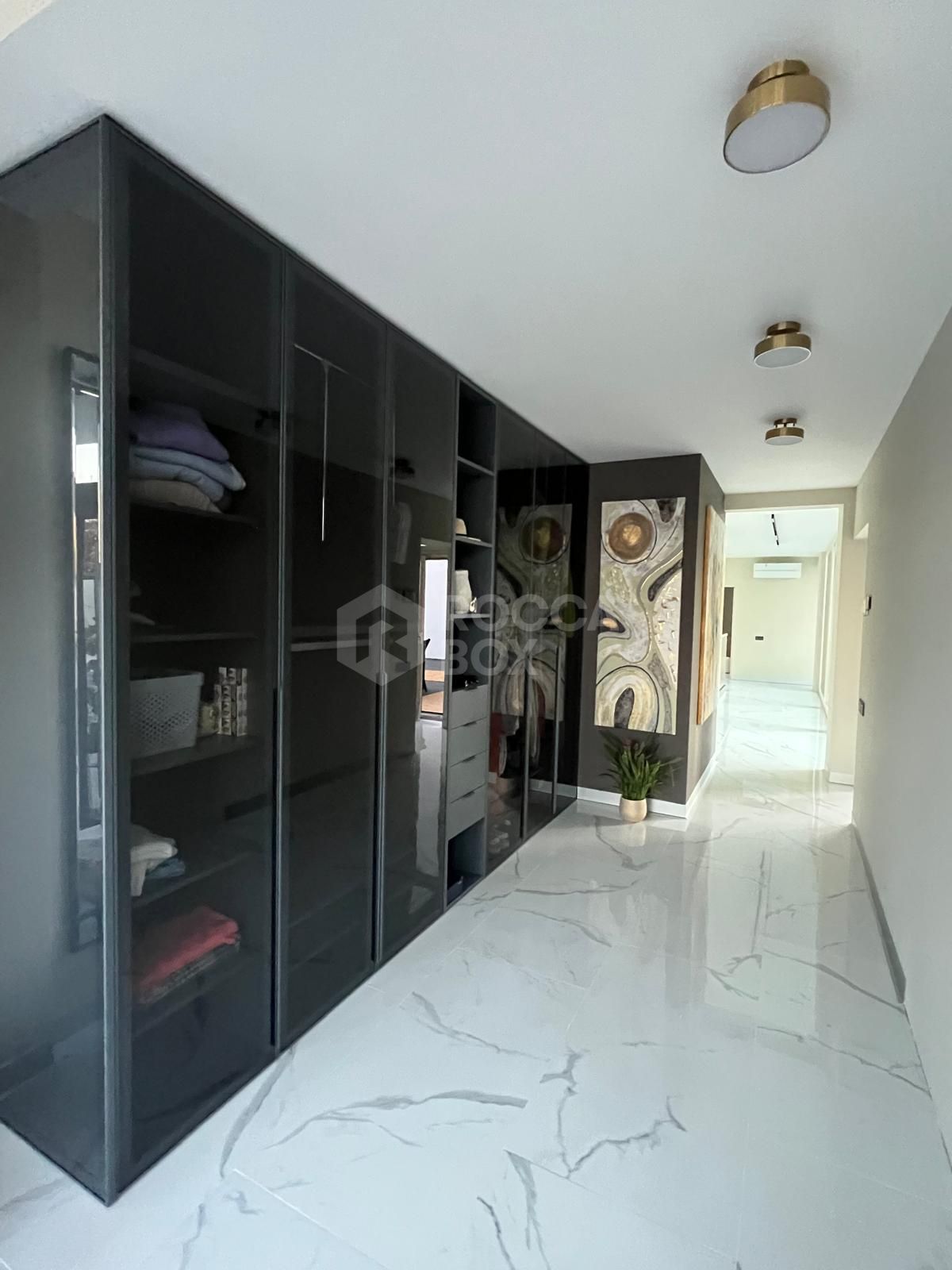 Luxury Villa Just 5 Minutes’ Walk from Benalmádena Beach and Puerto Marina