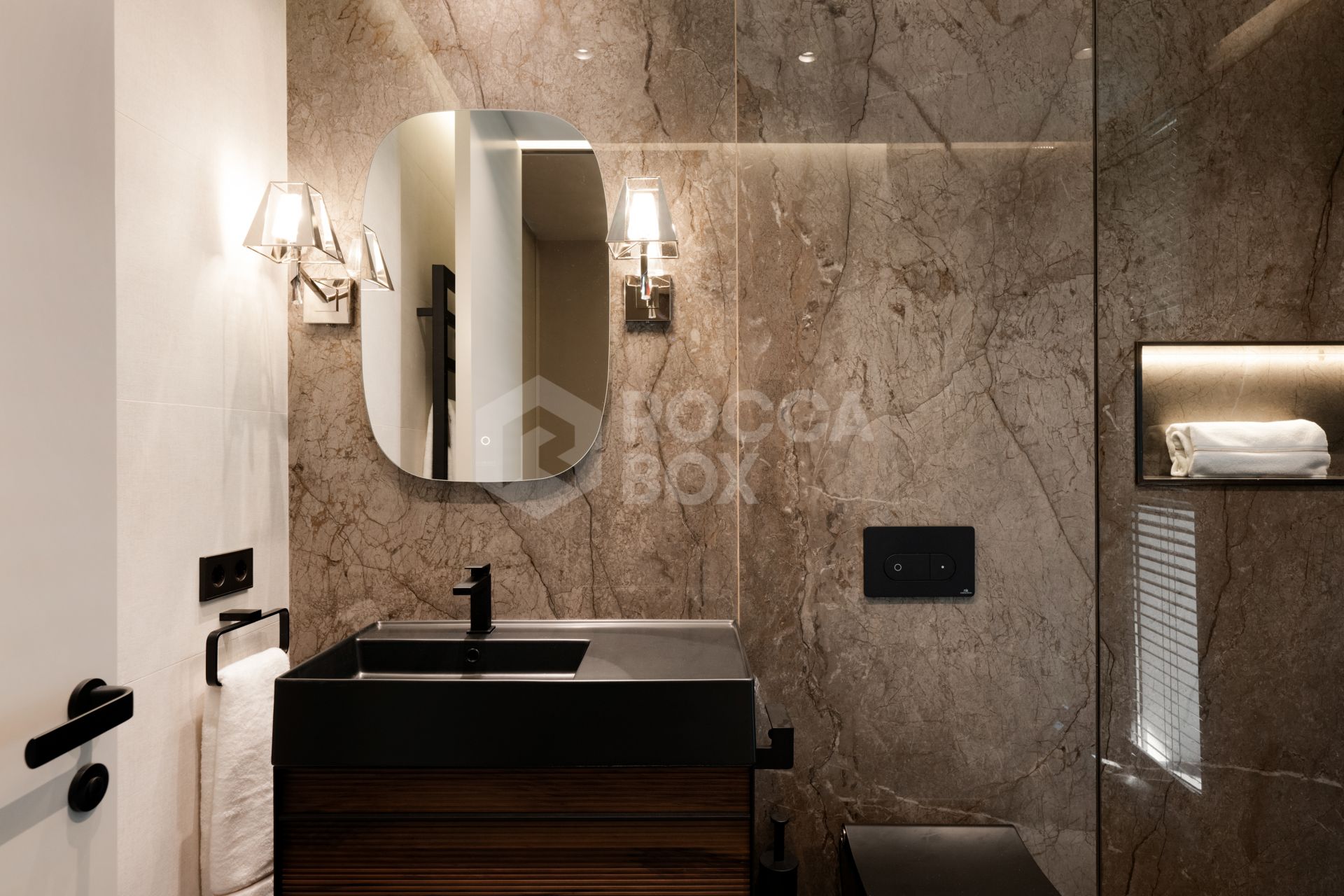 Exclusive Seafront Villa in Marbella