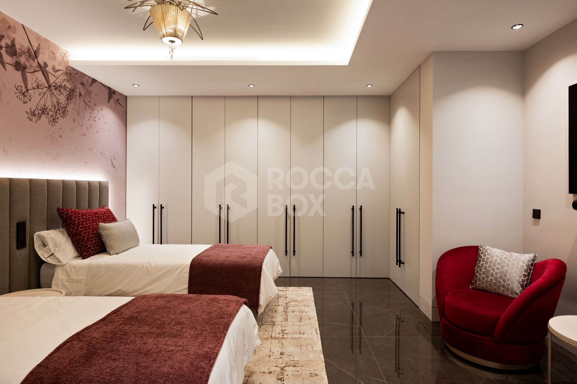 Exclusive Seafront Villa in Marbella