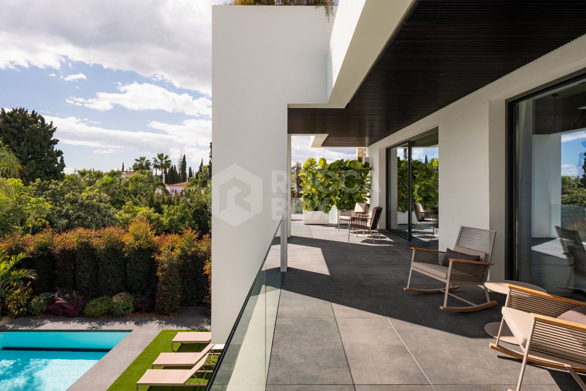 Exclusive Seafront Villa in Marbella