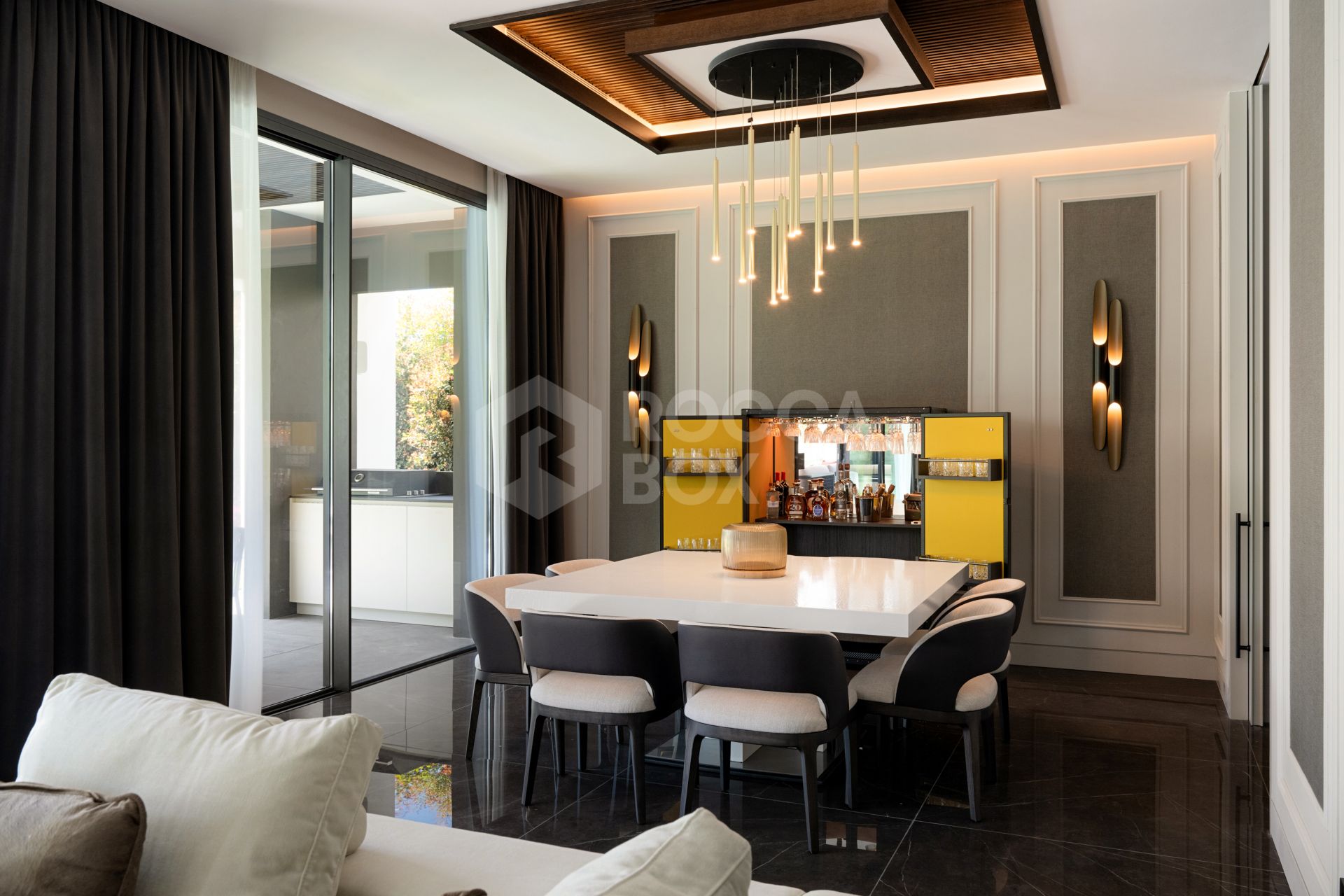 Exclusive Seafront Villa in Marbella