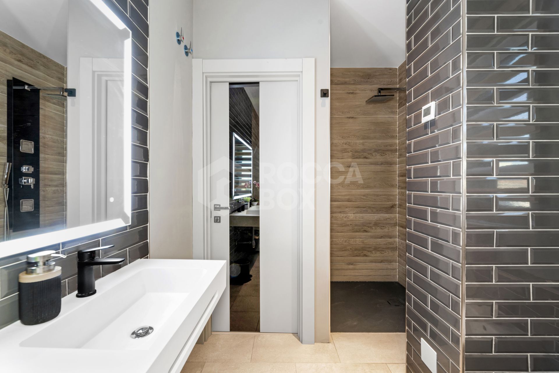 Short term rental - Exclusive Villa with Heated Pool and Hamam