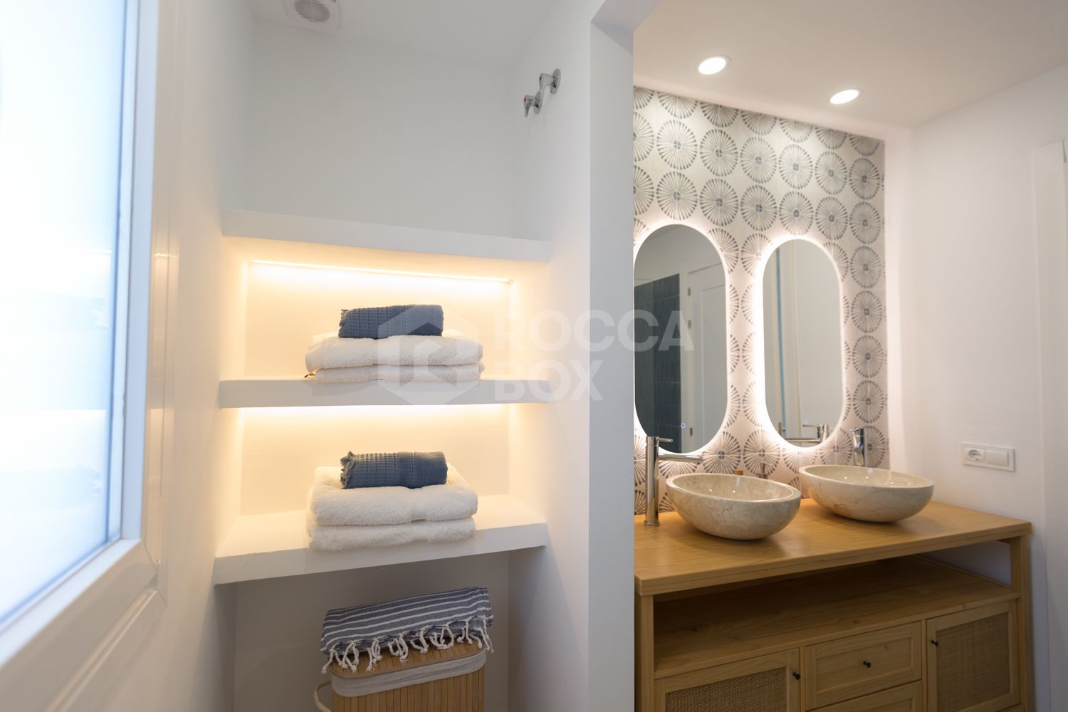 Fully Renovated 2-Bedroom Apartment Just 150m from the Beach – With Access to 4-Star Hotel Facilities