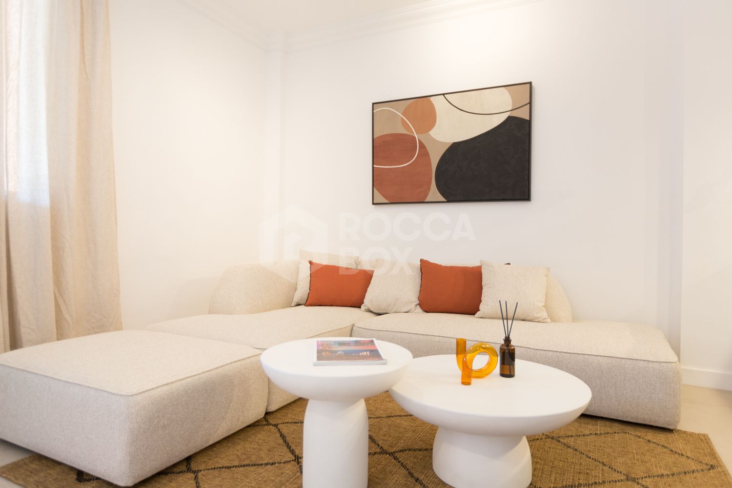 Fully Renovated 2-Bedroom Apartment Just 150m from the Beach – With Access to 4-Star Hotel Facilities