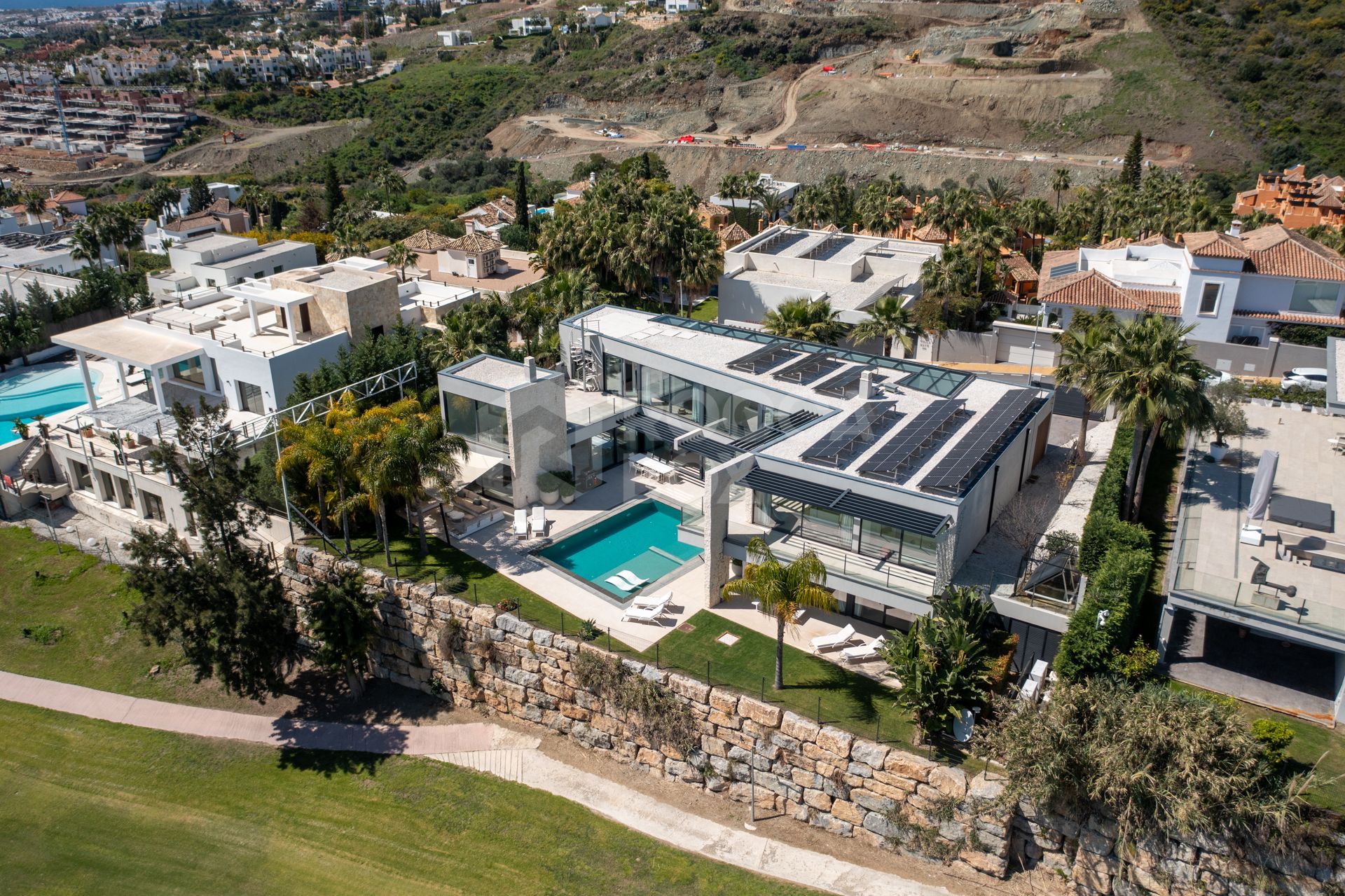 Contemporary Luxury with Panoramic Views in La Alquería