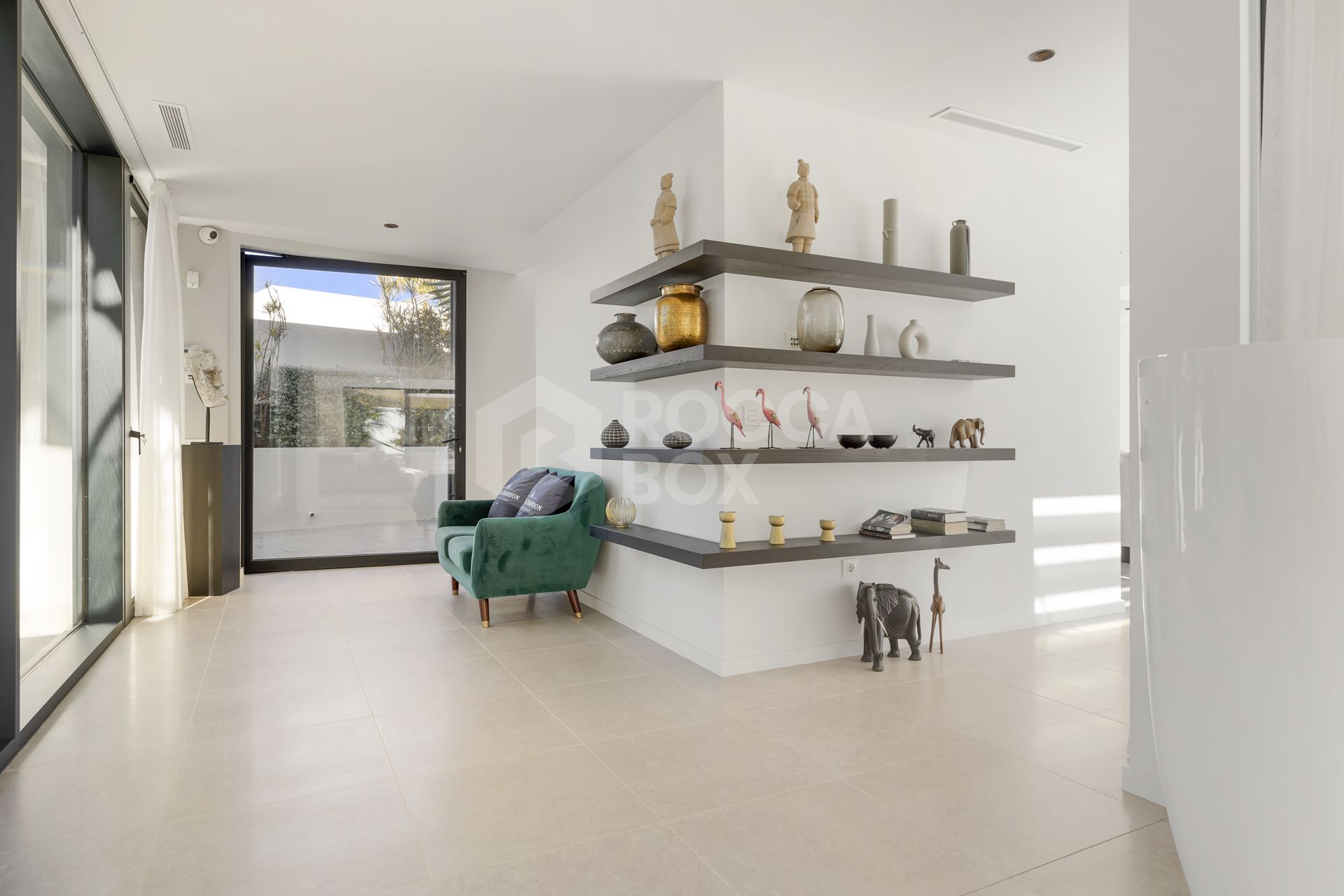 Contemporary Luxury with Panoramic Views in La Alquería