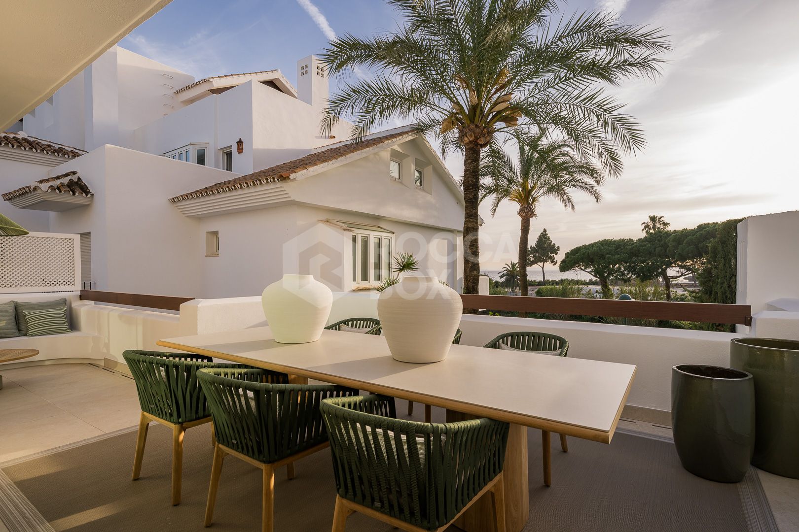 Exclusive apartment Reformed in Palm Beach, Los Monteros, beachfront