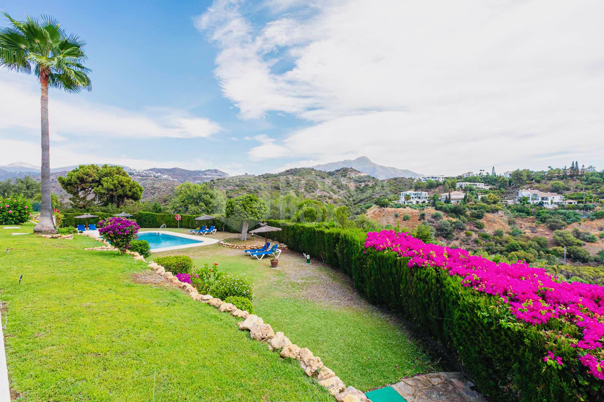 Ground floor apartment in La Quinta, Benahavís