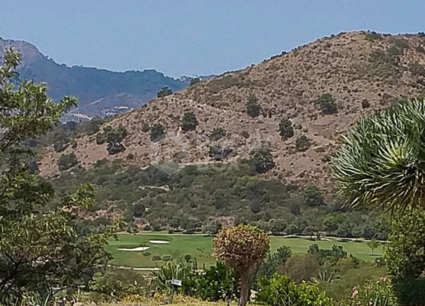 Unique plot on the 17th hole of the golf course – Benahavís, Malaga