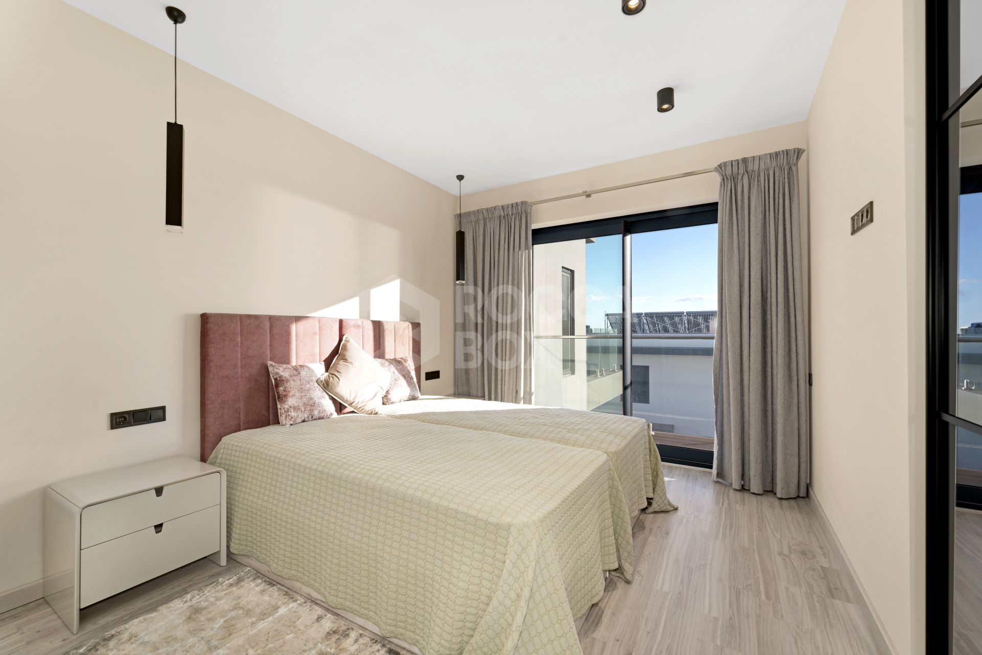 Exclusive Villa with Heated Pool and Hammam in Calahonda